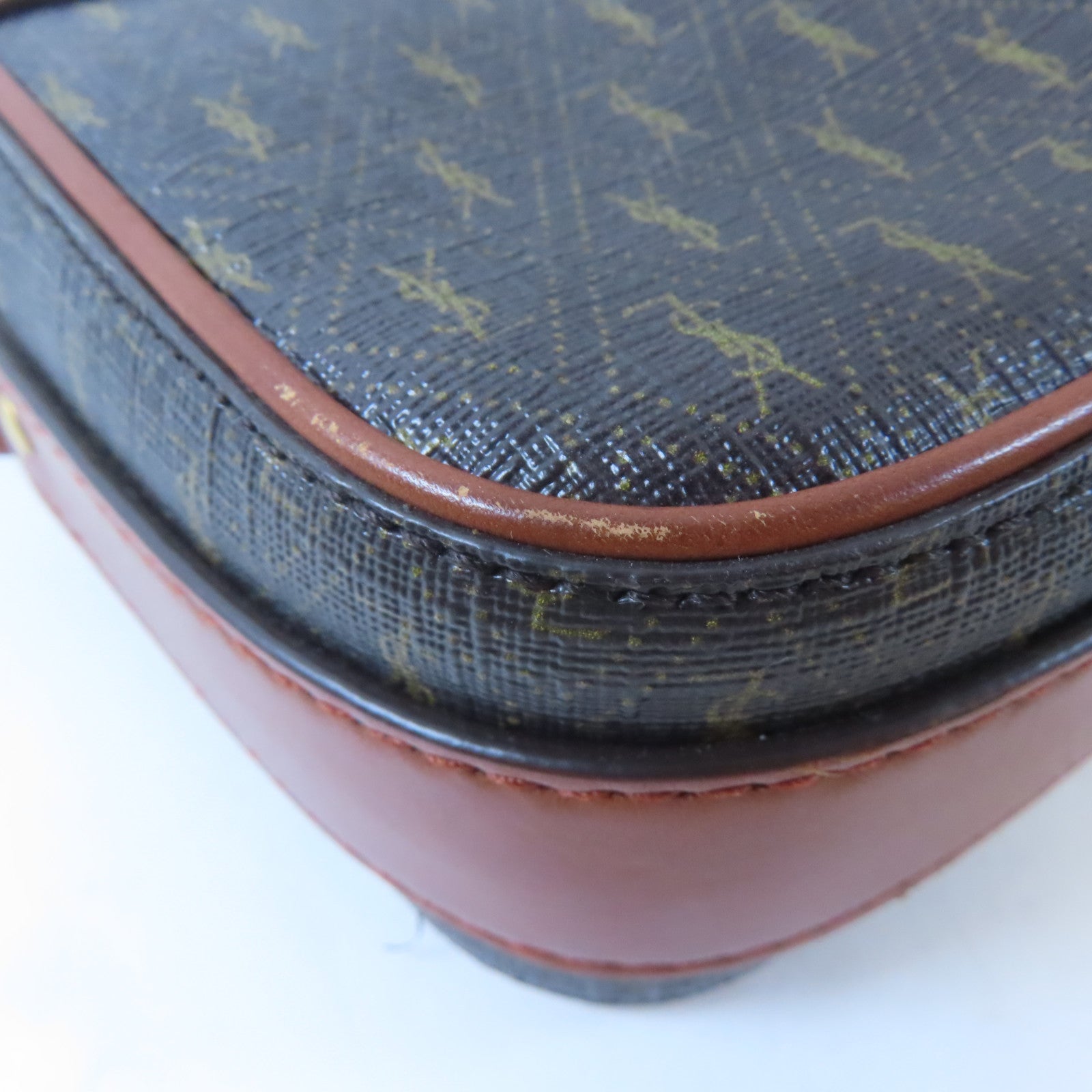 SAINT LAURENT 塗層帆布Camera Bag金扣肩背袋啡色