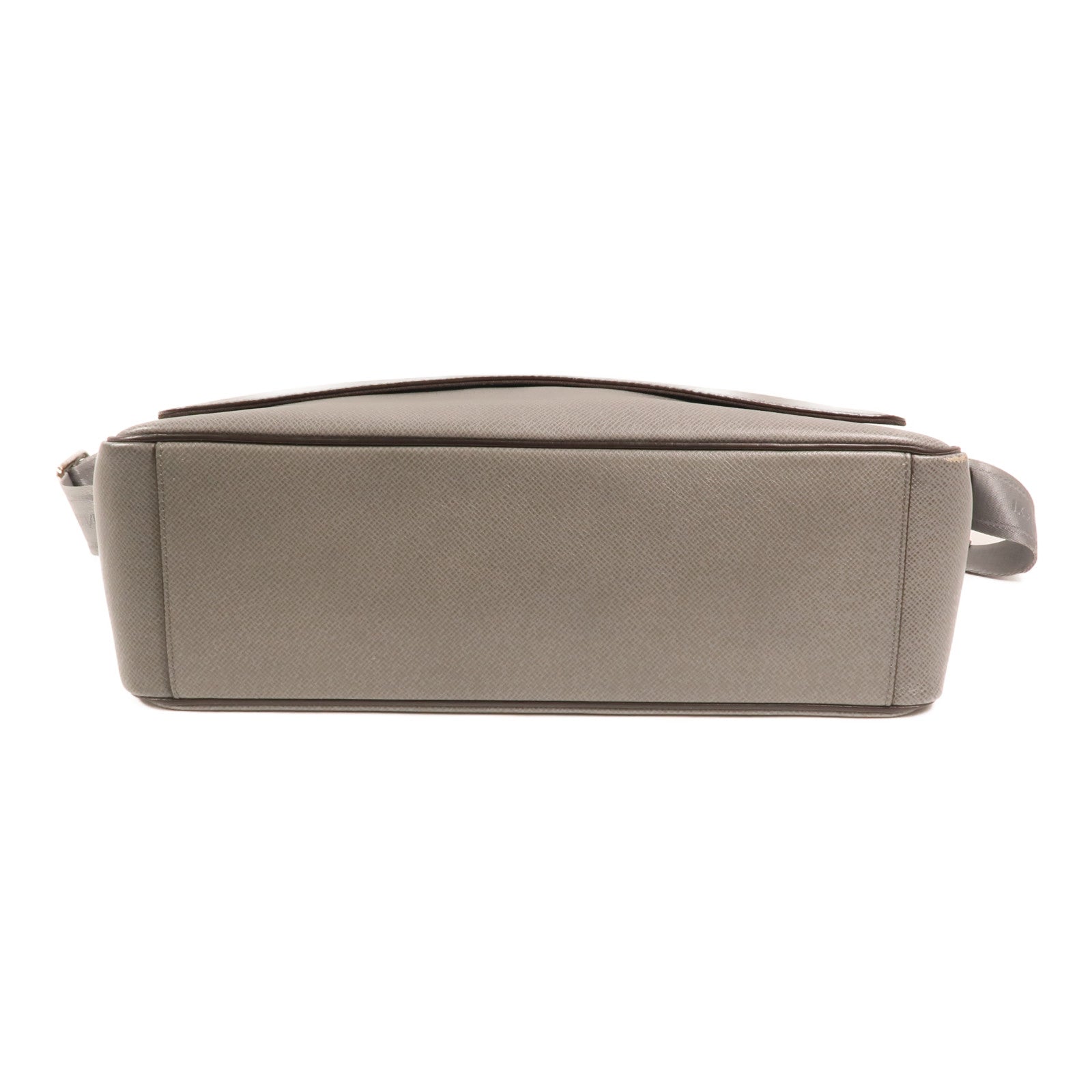 LOUIS VUITTON Taiga Roman GM銀扣肩背袋