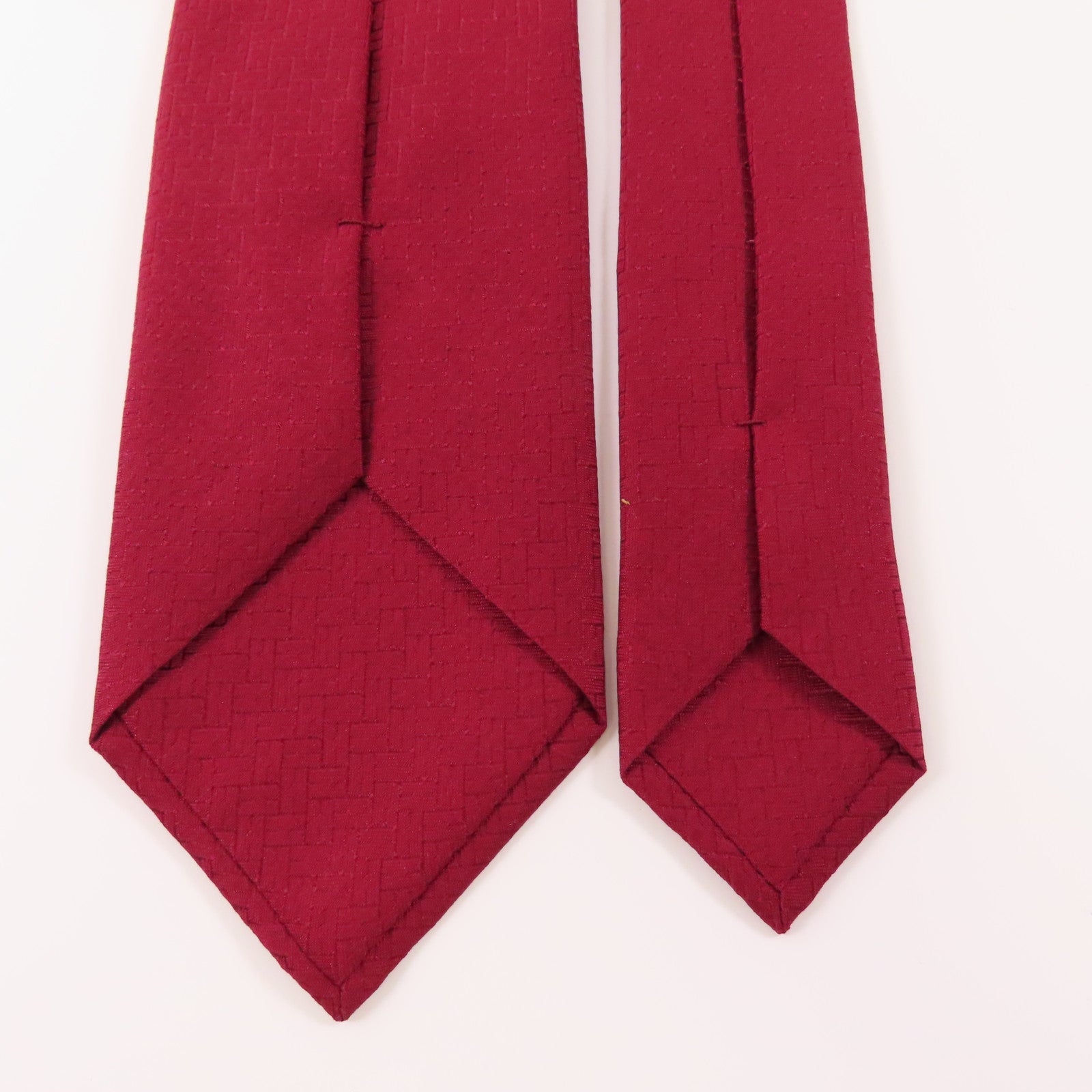 HERMES Tie Red Silk