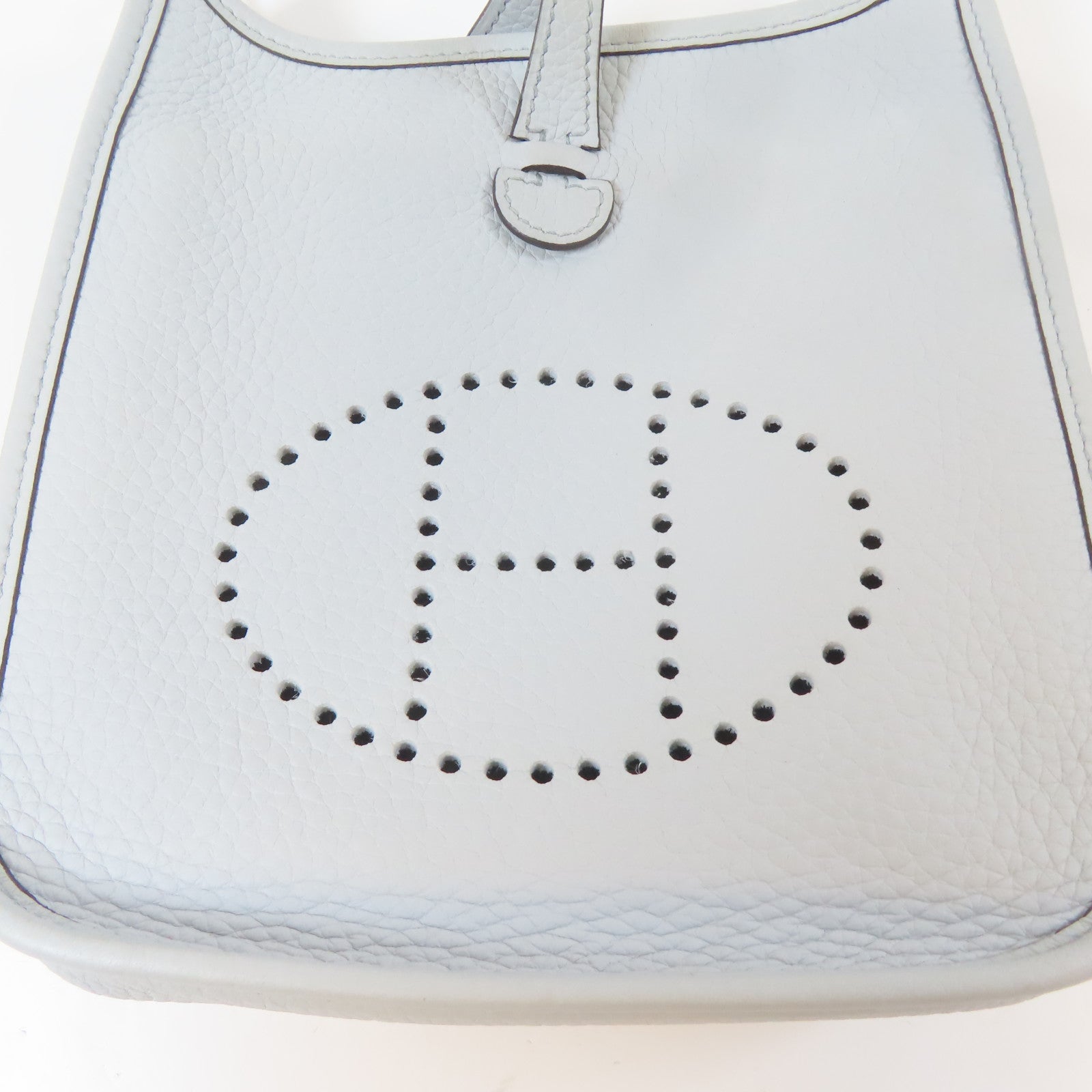 HERMES Clemence皮革Evelyne TPM金扣肩背袋Bleu Azur/藍色
