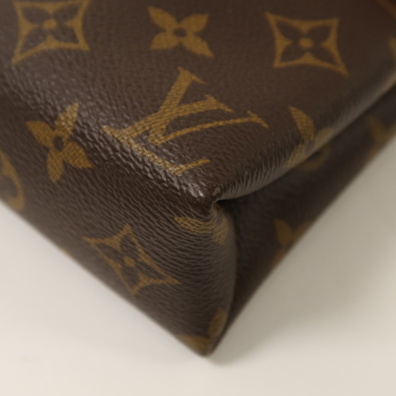 LOUIS VUITTON Monogram Pallas Chain Bag金扣鏈帶肩背袋