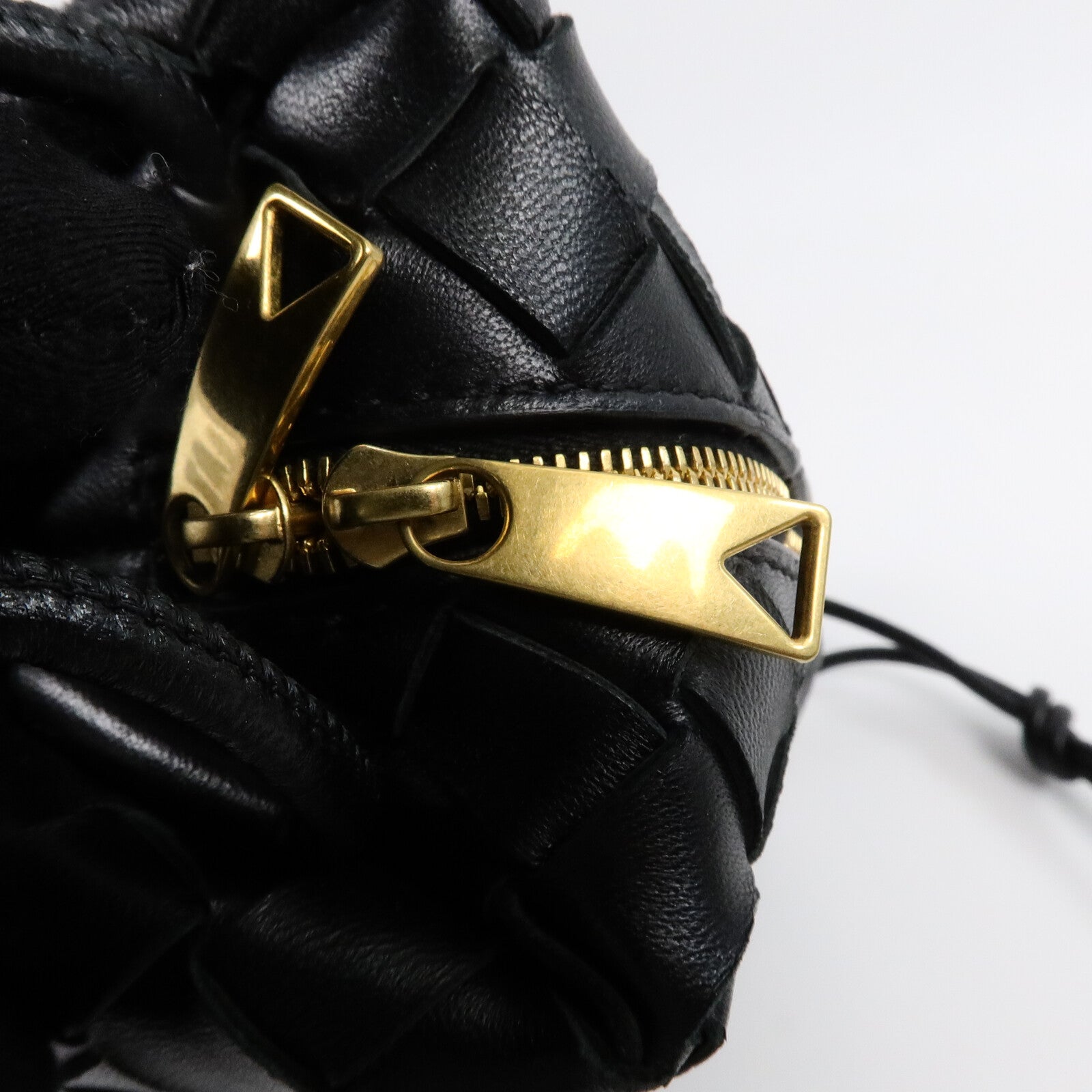 BOTTEGA VENETA 羊皮皮革Small Loop肩背袋