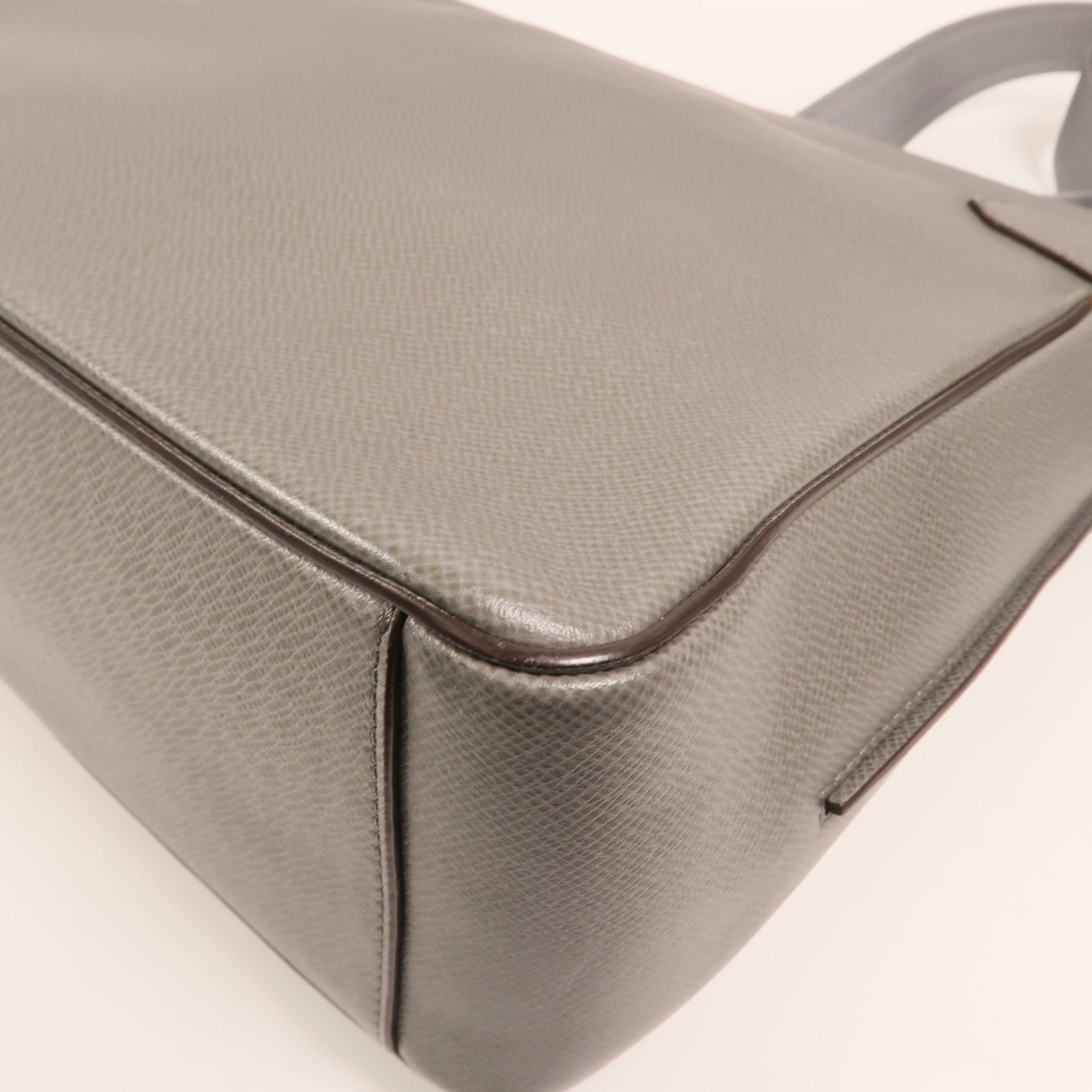LOUIS VUITTON Taiga Roman GM銀扣肩背袋