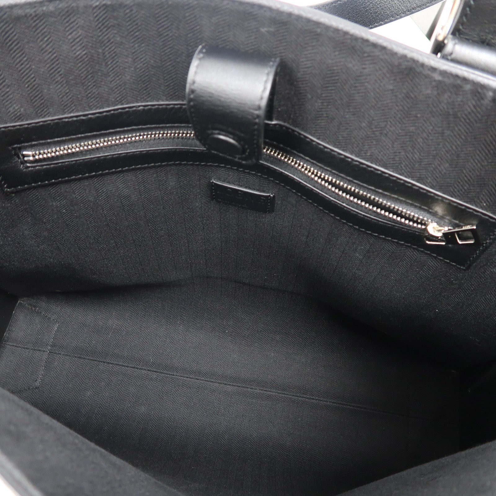 LOEWE 牛皮皮革Buckle Horizontal Tote銀扣肩背袋黑色