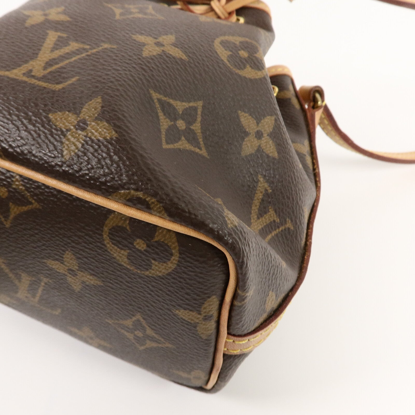 LOUIS VUITTON Monogram Nano Noe肩背袋