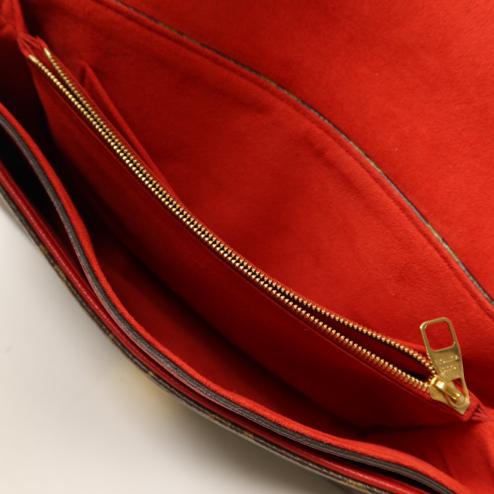 LOUIS VUITTON Monogram Pallas Chain Bag金扣鏈帶肩背袋