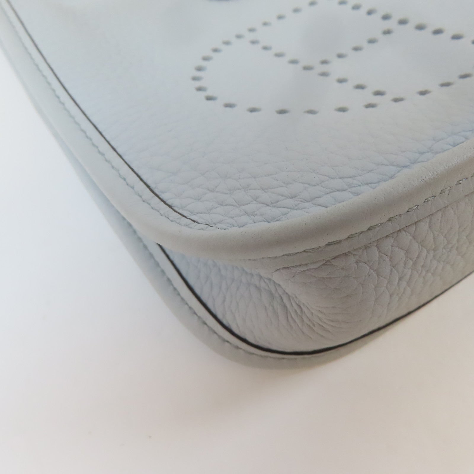 HERMES Clemence皮革Evelyne TPM金扣肩背袋Bleu Azur/藍色