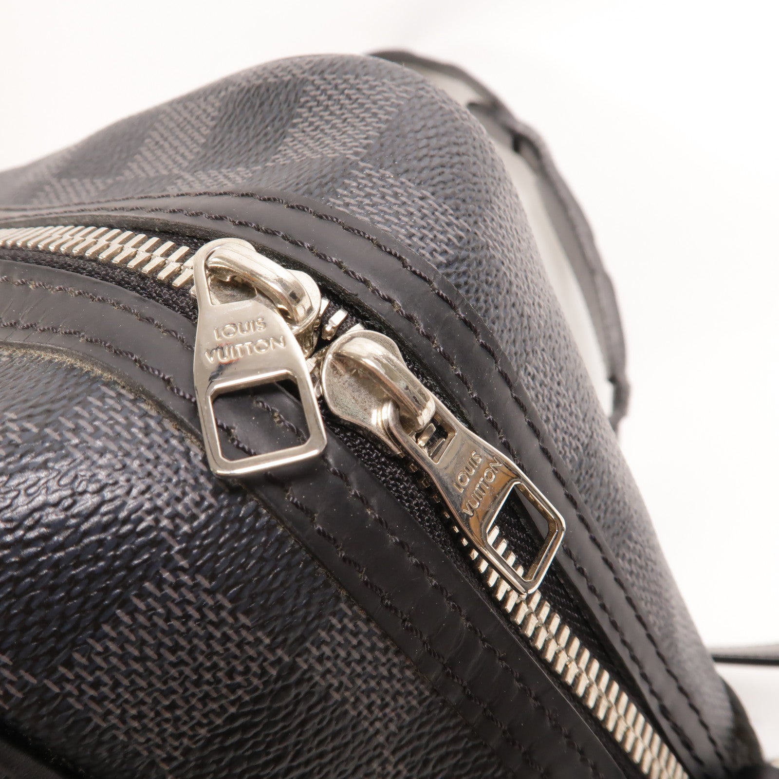 LOUIS VUITTON Damier Graphite Ieoh肩背袋