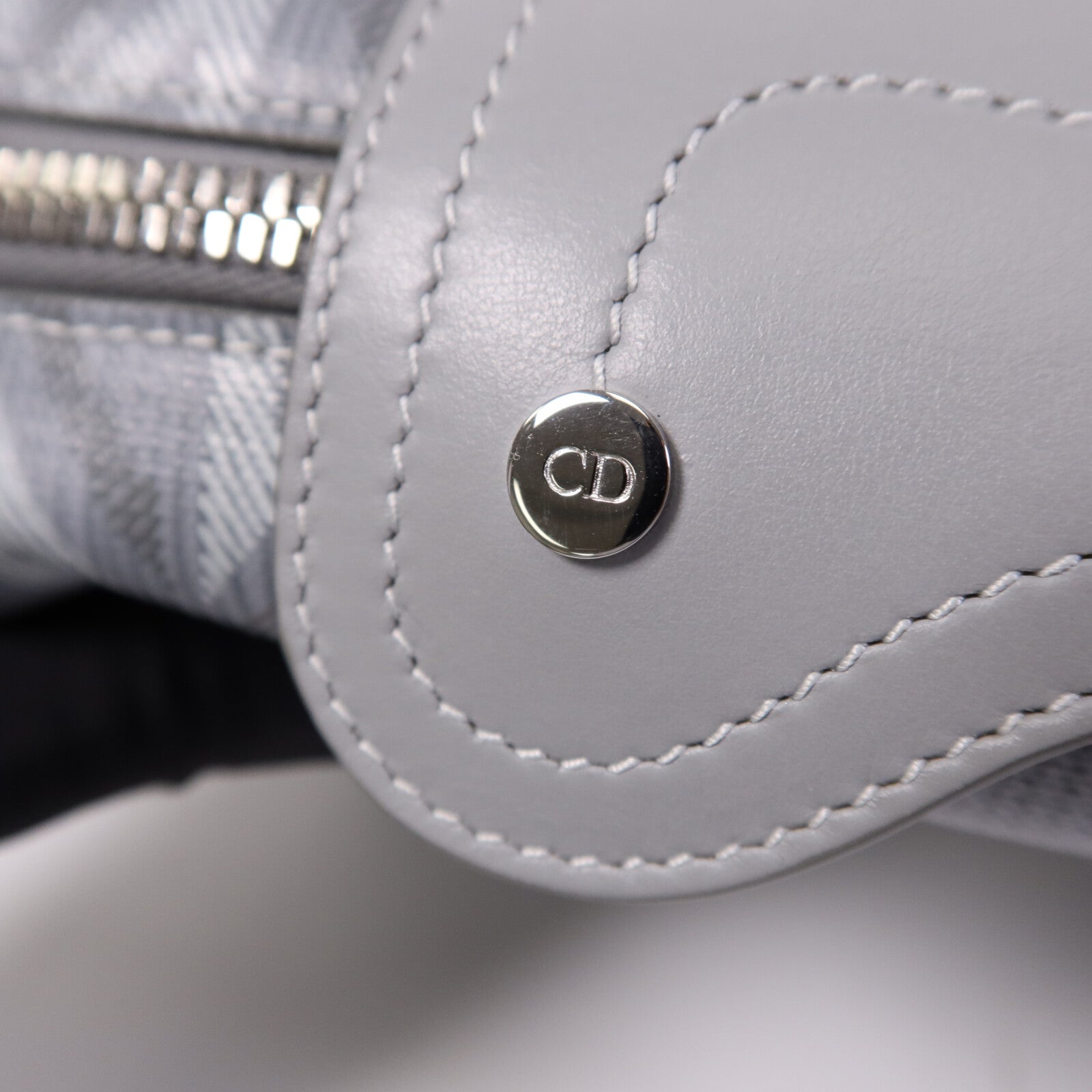 Dior 塗層帆布Lingot 22銀扣肩背袋