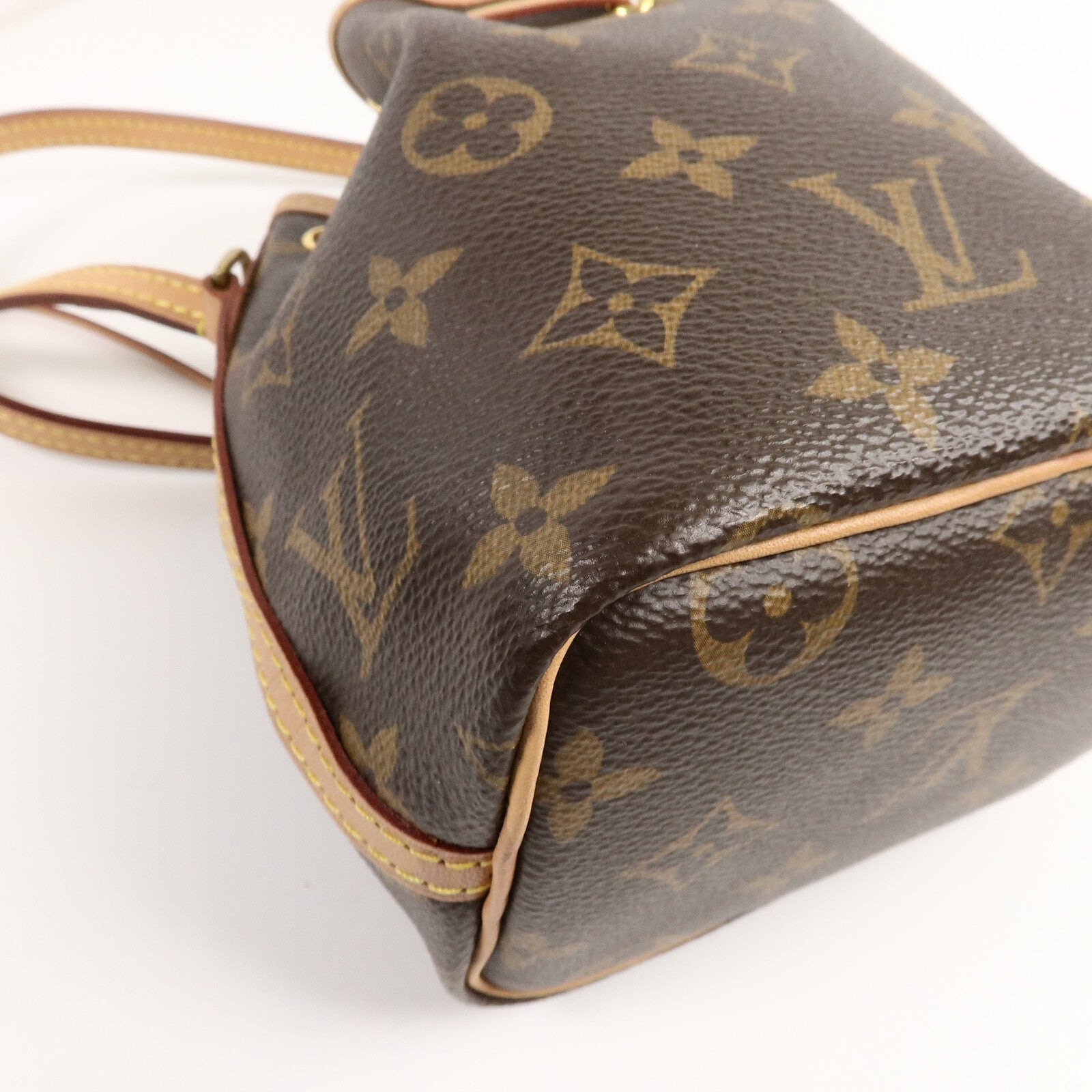 LOUIS VUITTON Monogram Nano Noe肩背袋