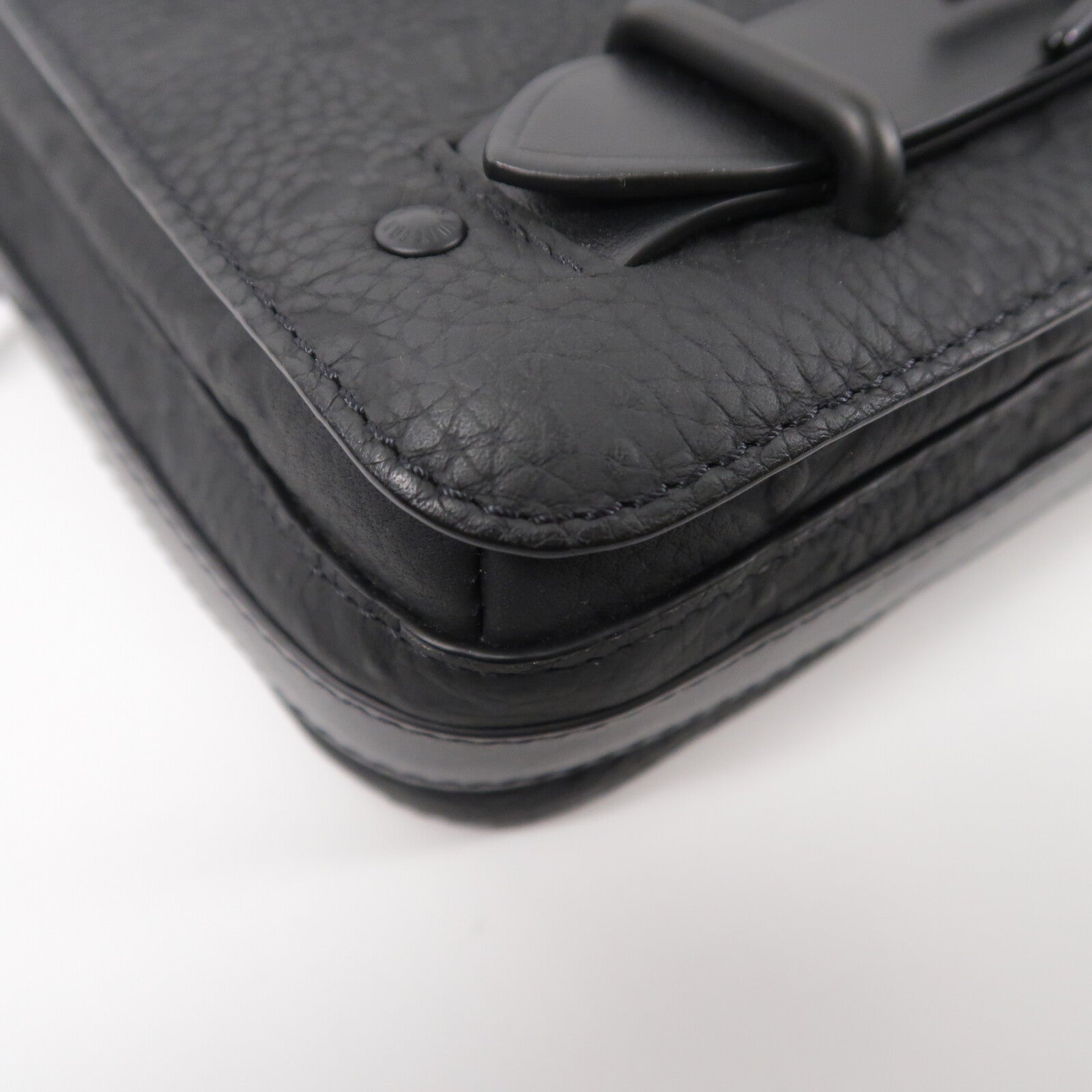 LOUIS VUITTON Monogram Taurillon Steamer Messenger肩背袋