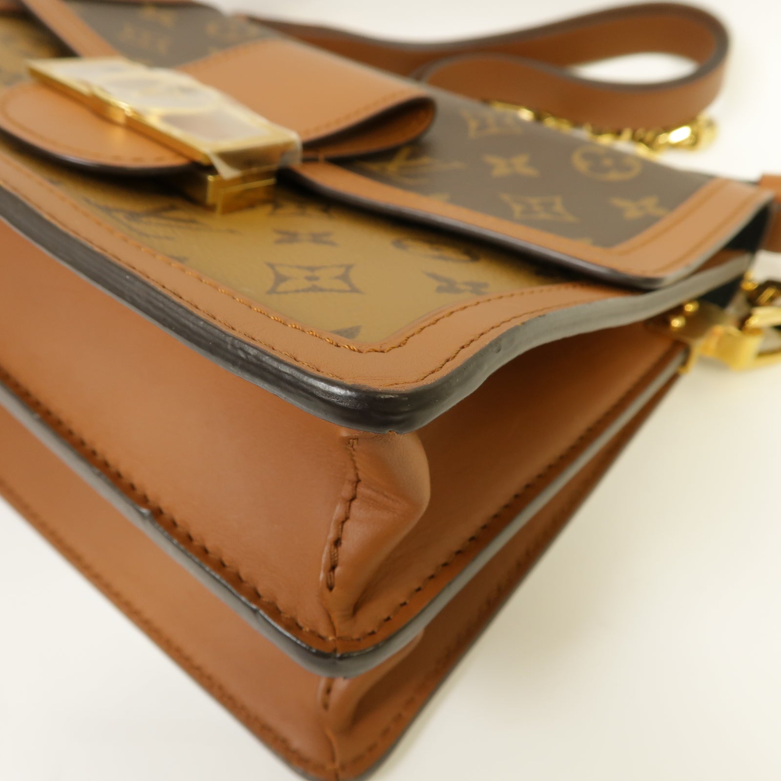 LOUIS VUITTON Monogram Reverse Dauphine金扣鏈帶肩背袋棕色