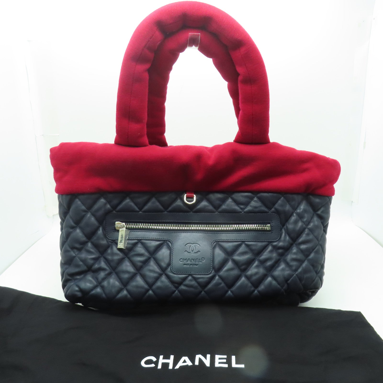 CHANEL 【激減優惠】菱格尼龍Coco Coon銀扣手挽袋深藍色/紅色