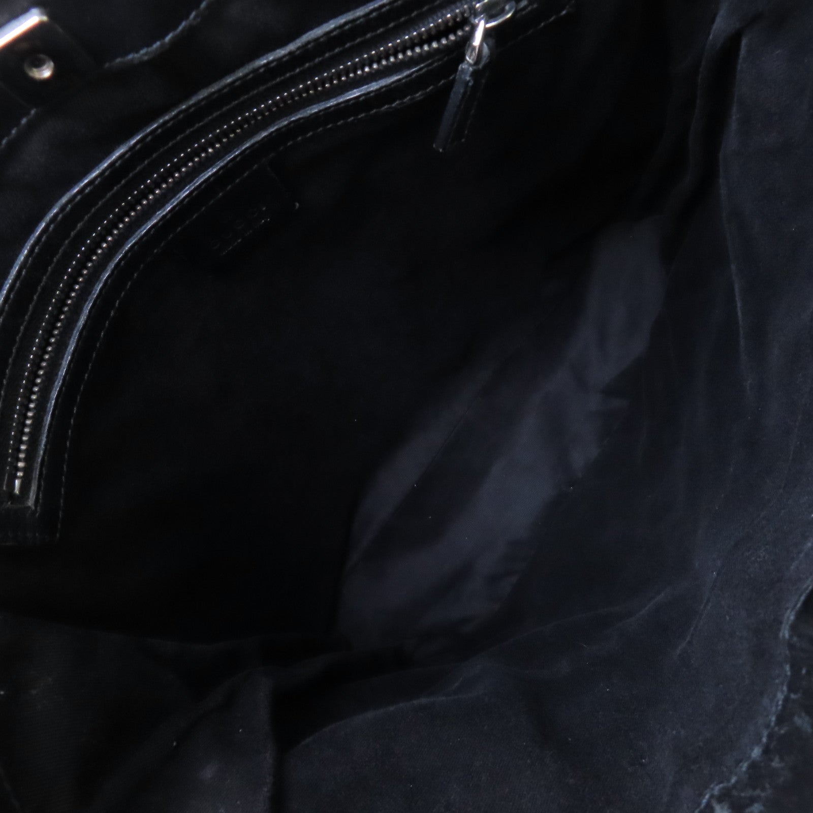 GUCCI 【激減優惠】GG帆布Shoulder Bag銀扣肩背袋黑色