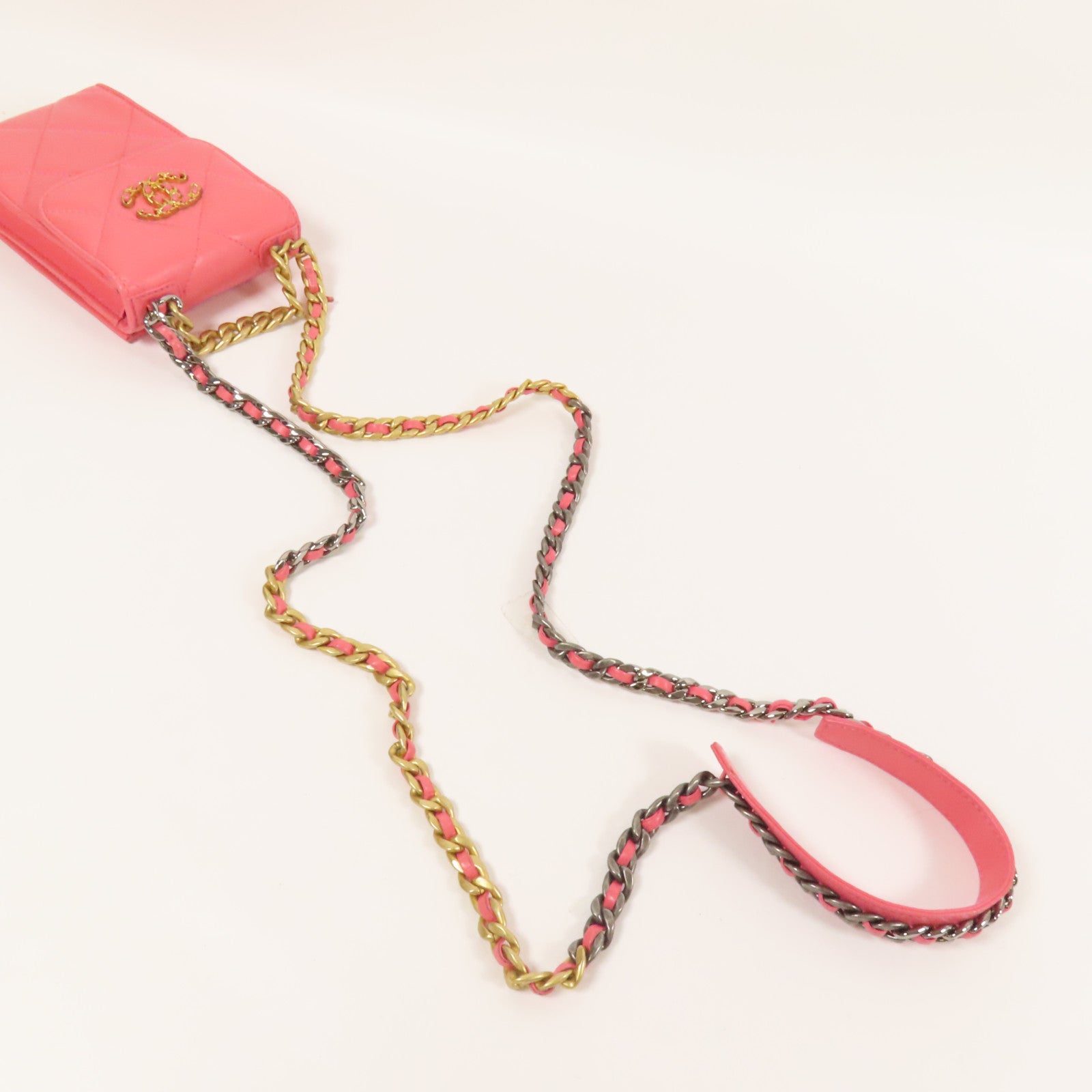 CHANEL 牛皮皮革Chain Shoulder金扣鏈帶肩背袋