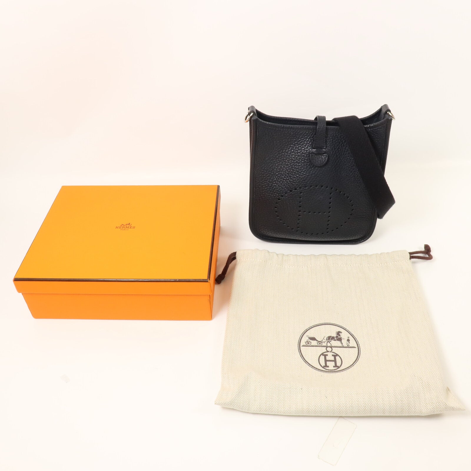 HERMES Clemence皮革Evelyne TPM肩背袋Noir