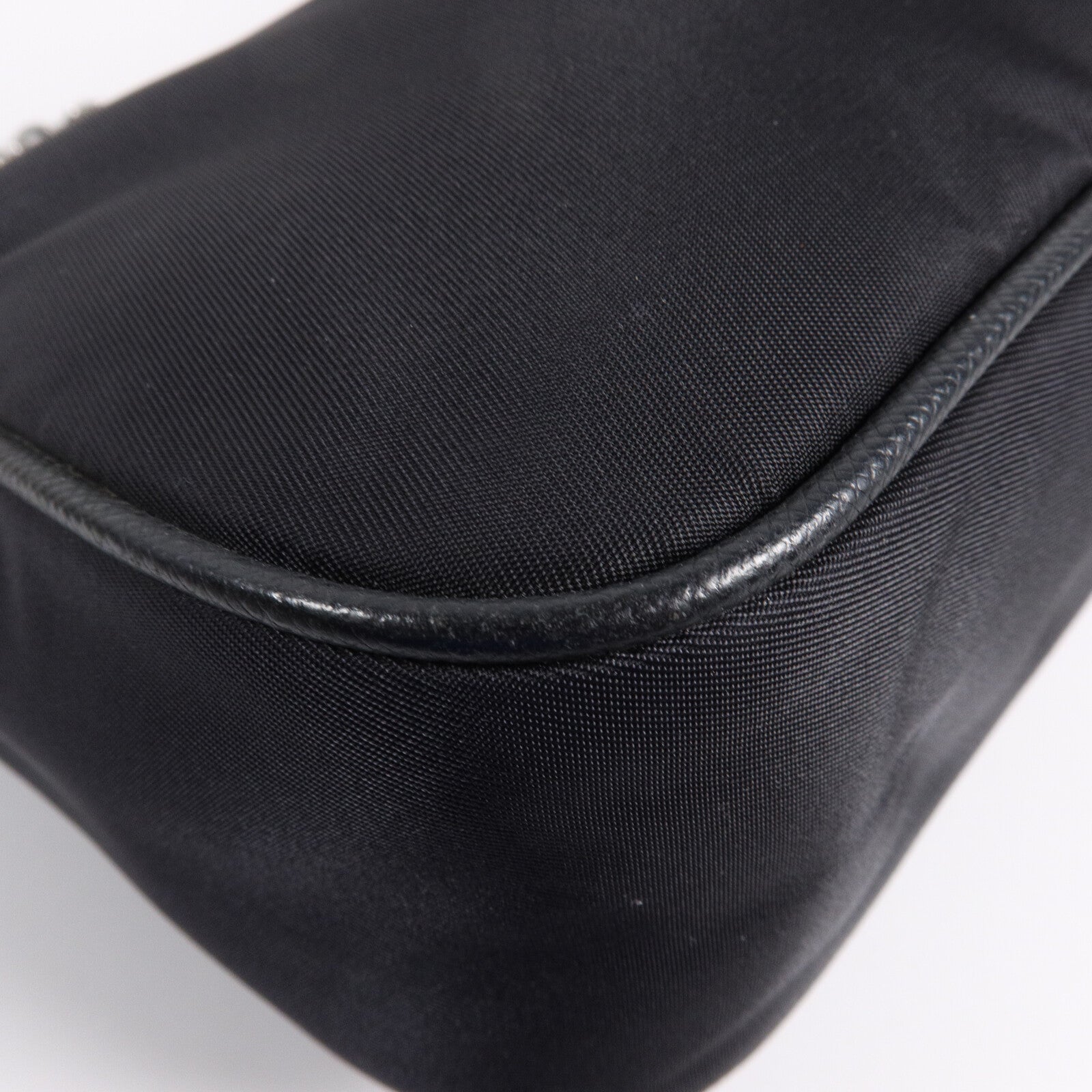 PRADA 尼龍Mini Hobo Re-Edition 2005手挽肩背兩用袋
