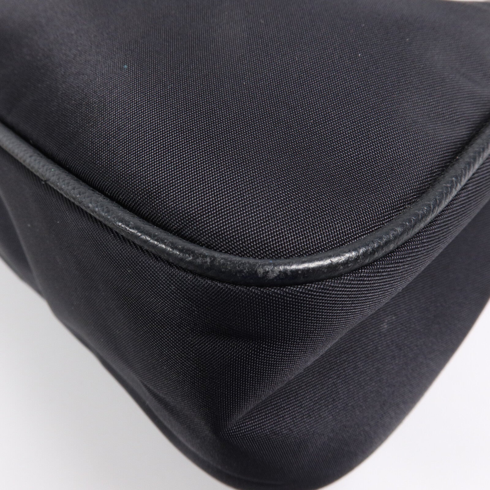 PRADA 尼龍Mini Hobo Re-Edition 2005手挽肩背兩用袋
