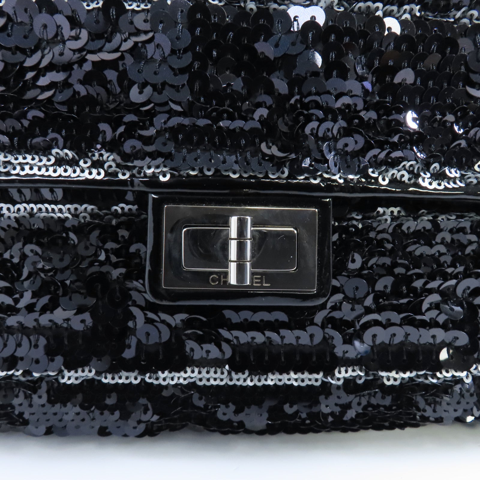 CHANEL 亮片Chain Shoulder銀扣鏈帶肩背袋黑色