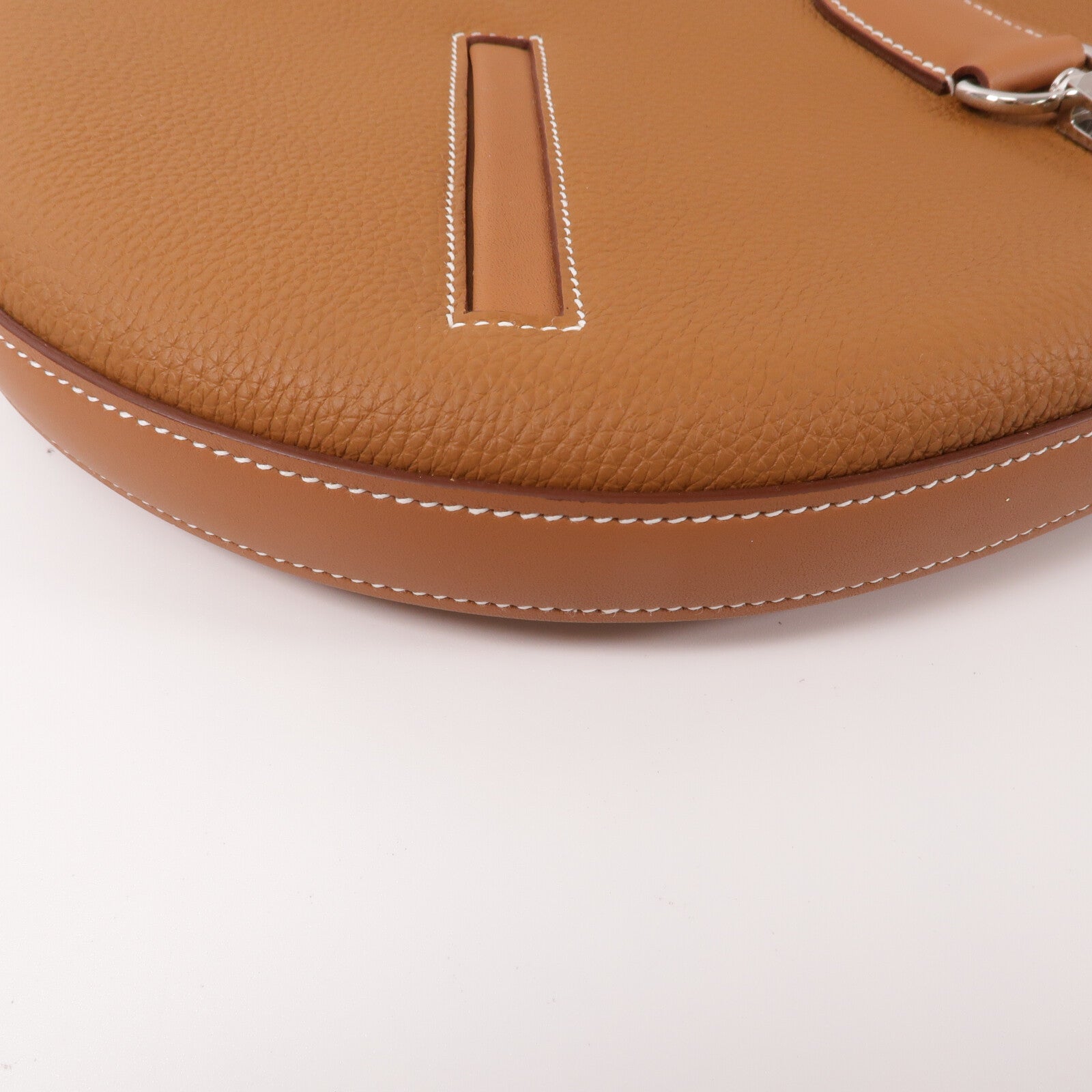 HERMES Togo皮革Arcon Slim肩背袋Gold