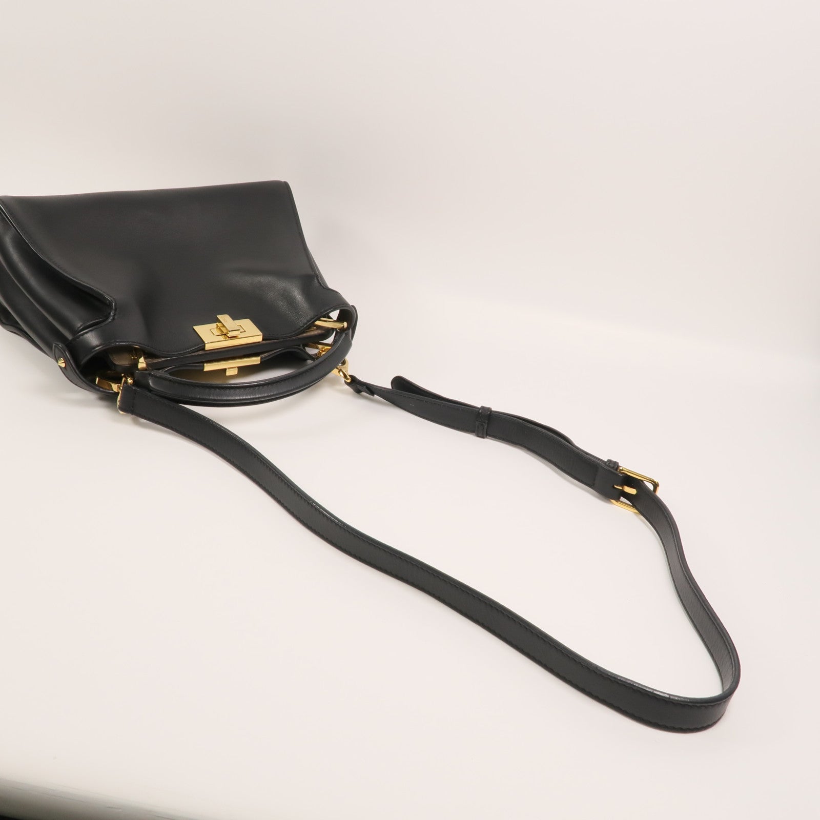 FENDI 牛皮皮革Peekaboo Small手挽肩背兩用袋