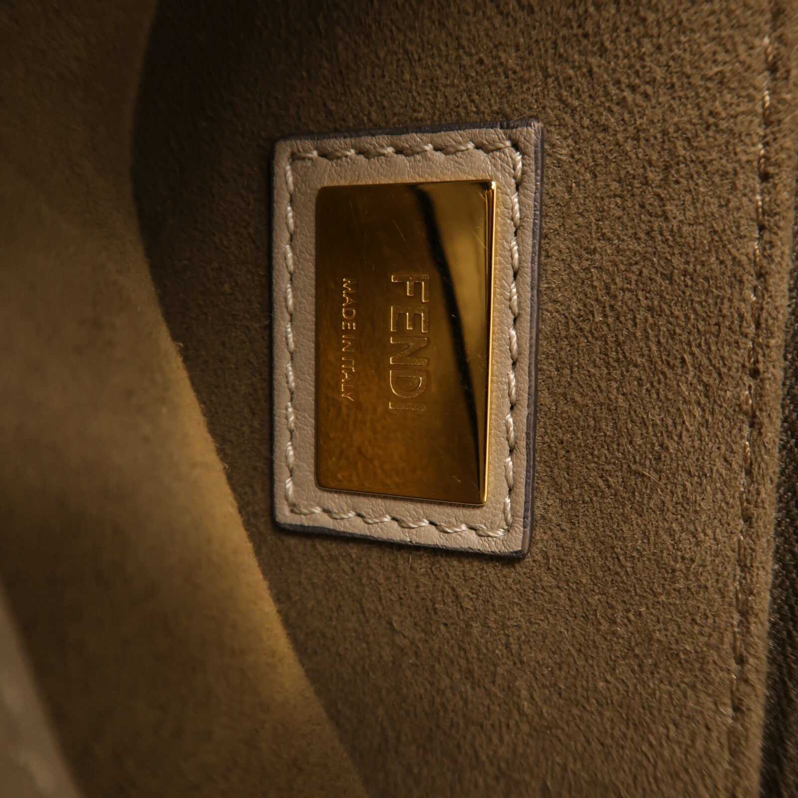 FENDI 牛皮皮革Peekaboo Medium金扣手挽肩背兩用袋