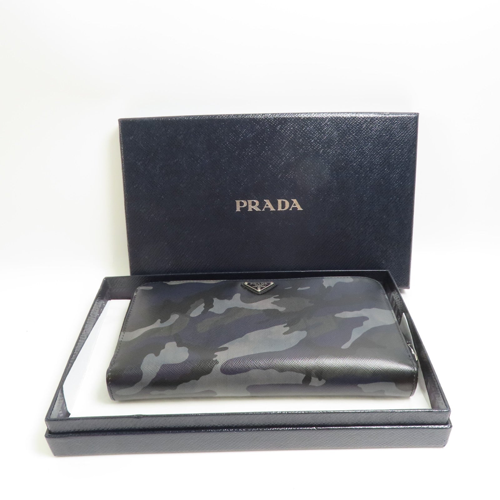 PRADA 牛皮皮革Long Wallet銀扣長錢包