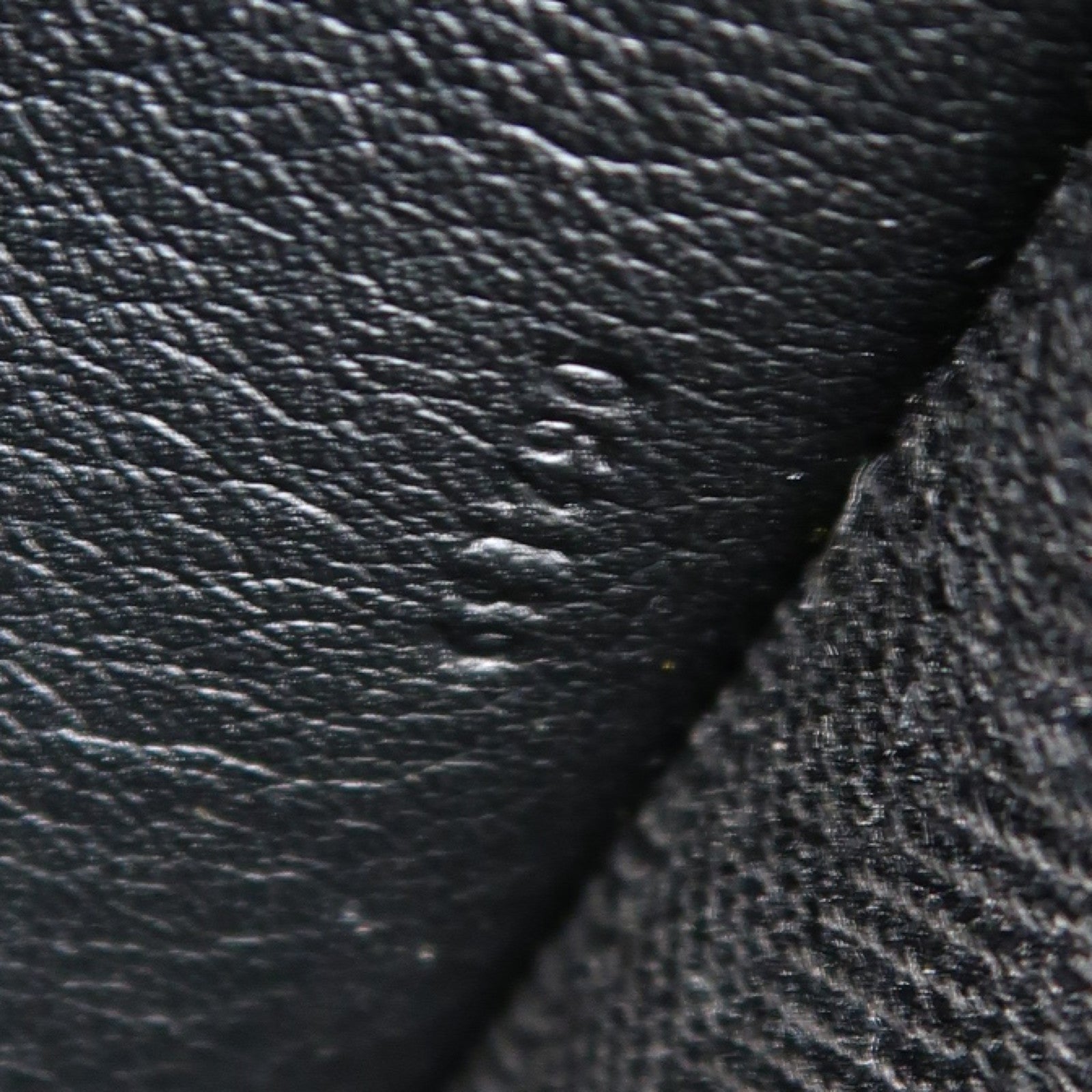 LOEWE 牛皮皮革Buckle Horizontal Tote銀扣肩背袋黑色