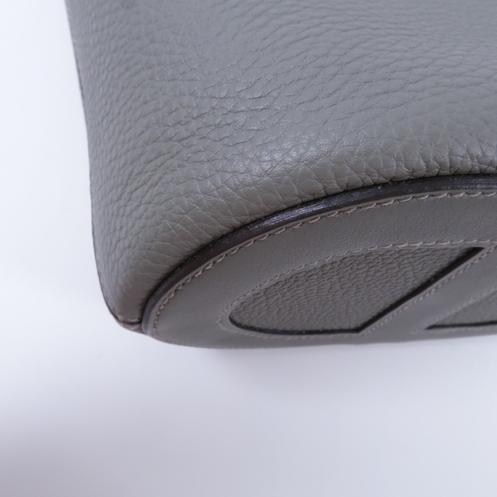 HERMES Clemence皮革In The Loop 18手挽袋Gris Meyer