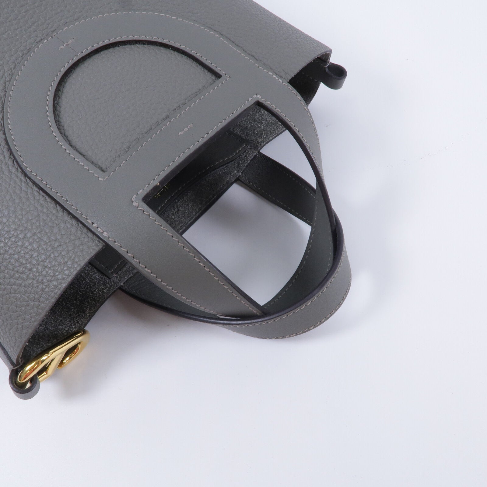 HERMES Clemence皮革In The Loop 18手挽袋Gris Meyer