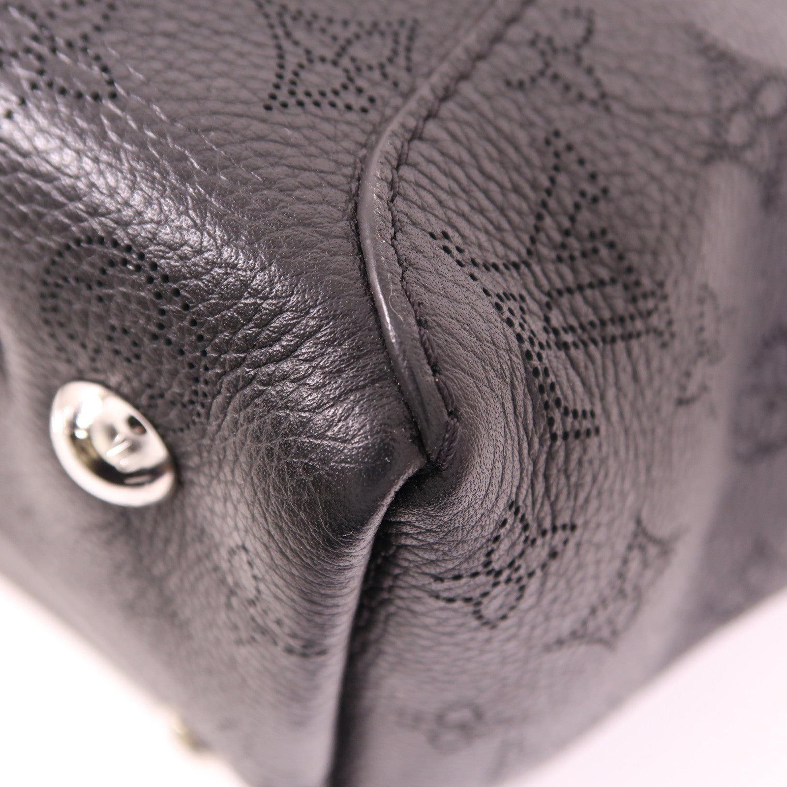 LOUIS VUITTON Monogram Mahina Hina MM銀扣肩背袋