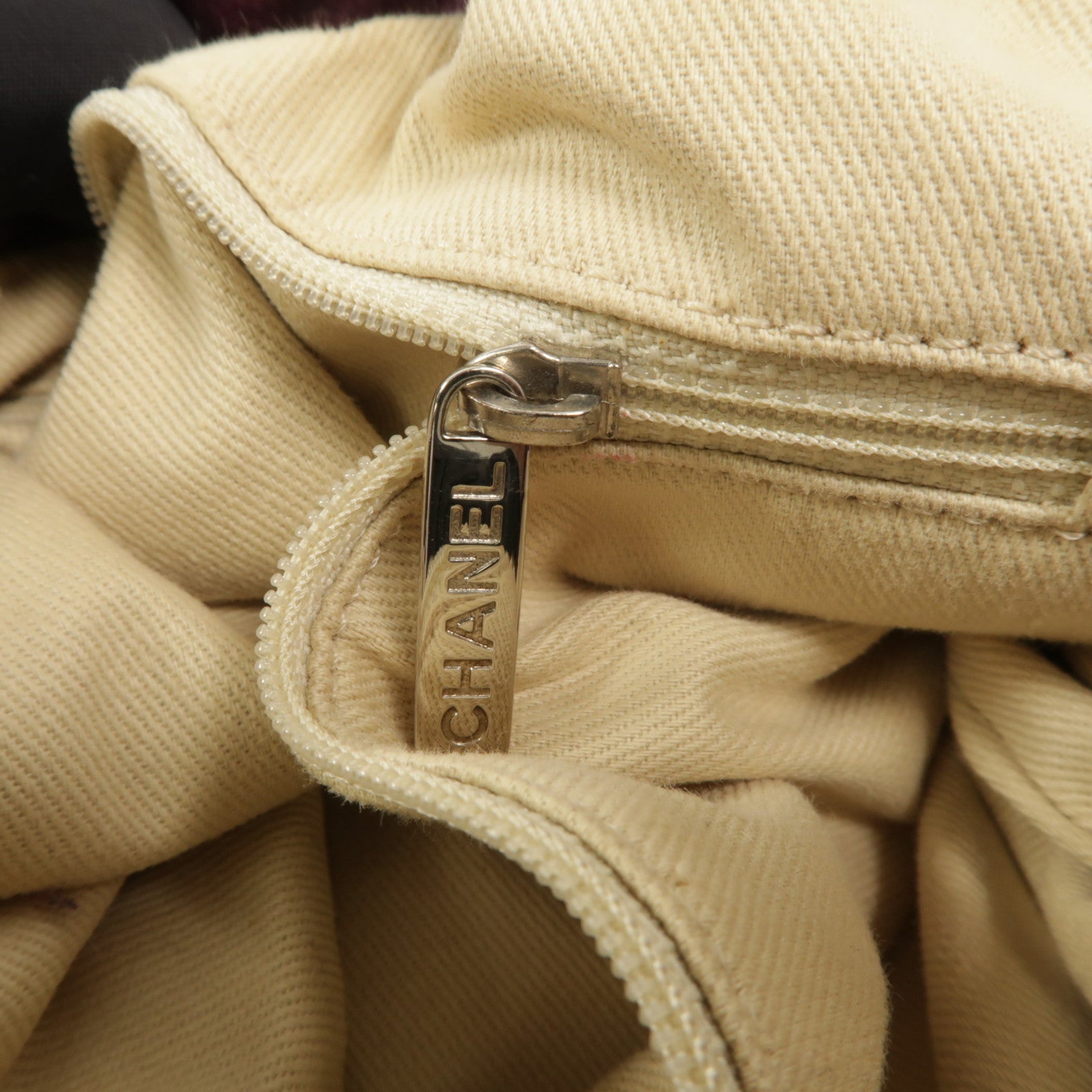 CHANEL 牛皮皮革Caviar 31 Drawstring Tote鏈帶肩背袋