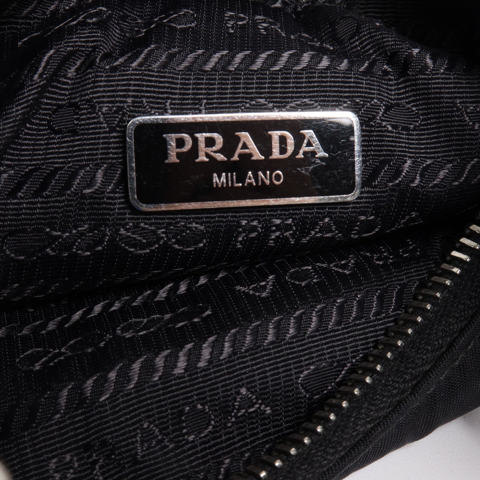 PRADA 尼龍Mini Hobo Re-Edition 2005手挽肩背兩用袋
