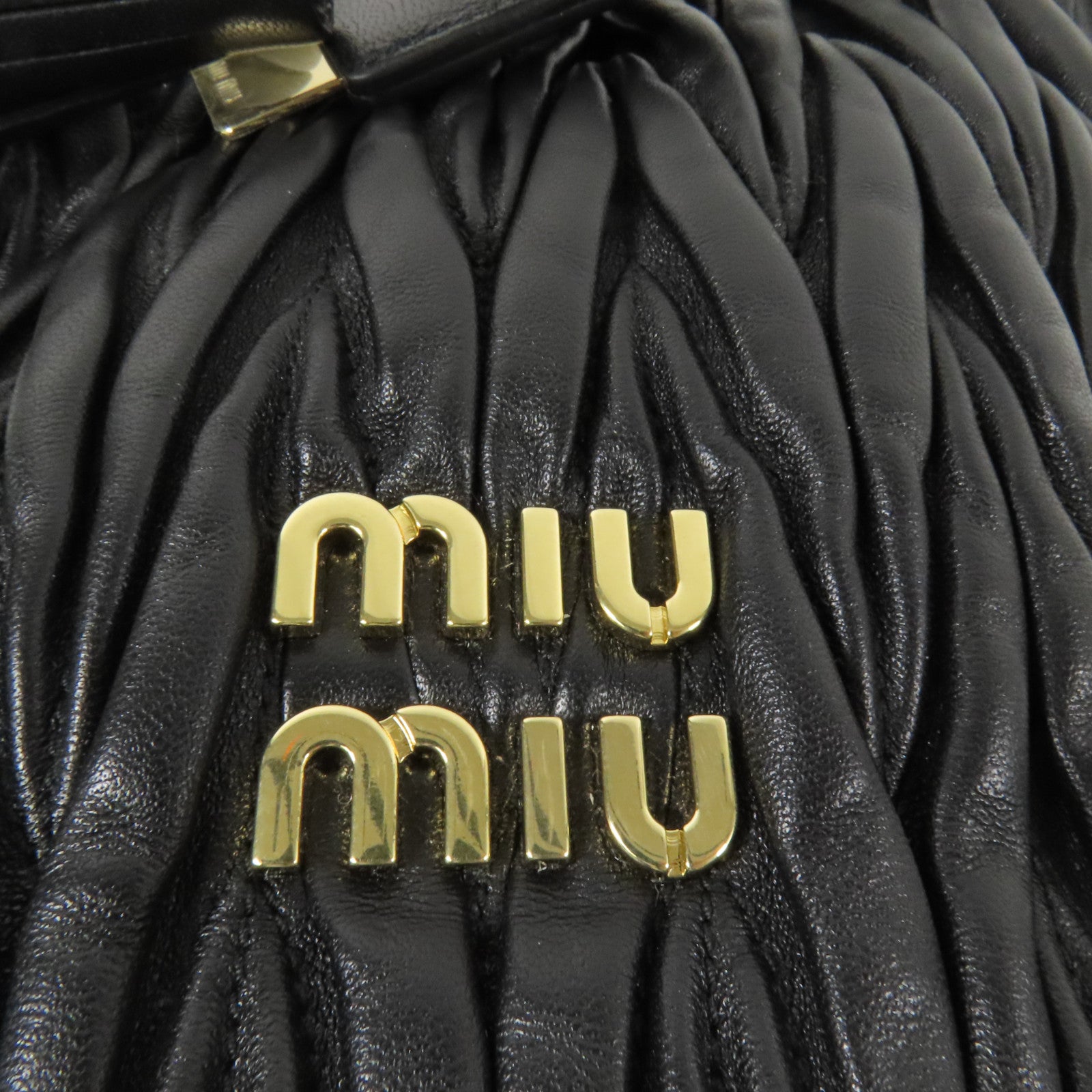 Miu Miu 羊皮皮革Bucket Bag金扣手挽肩背兩用袋