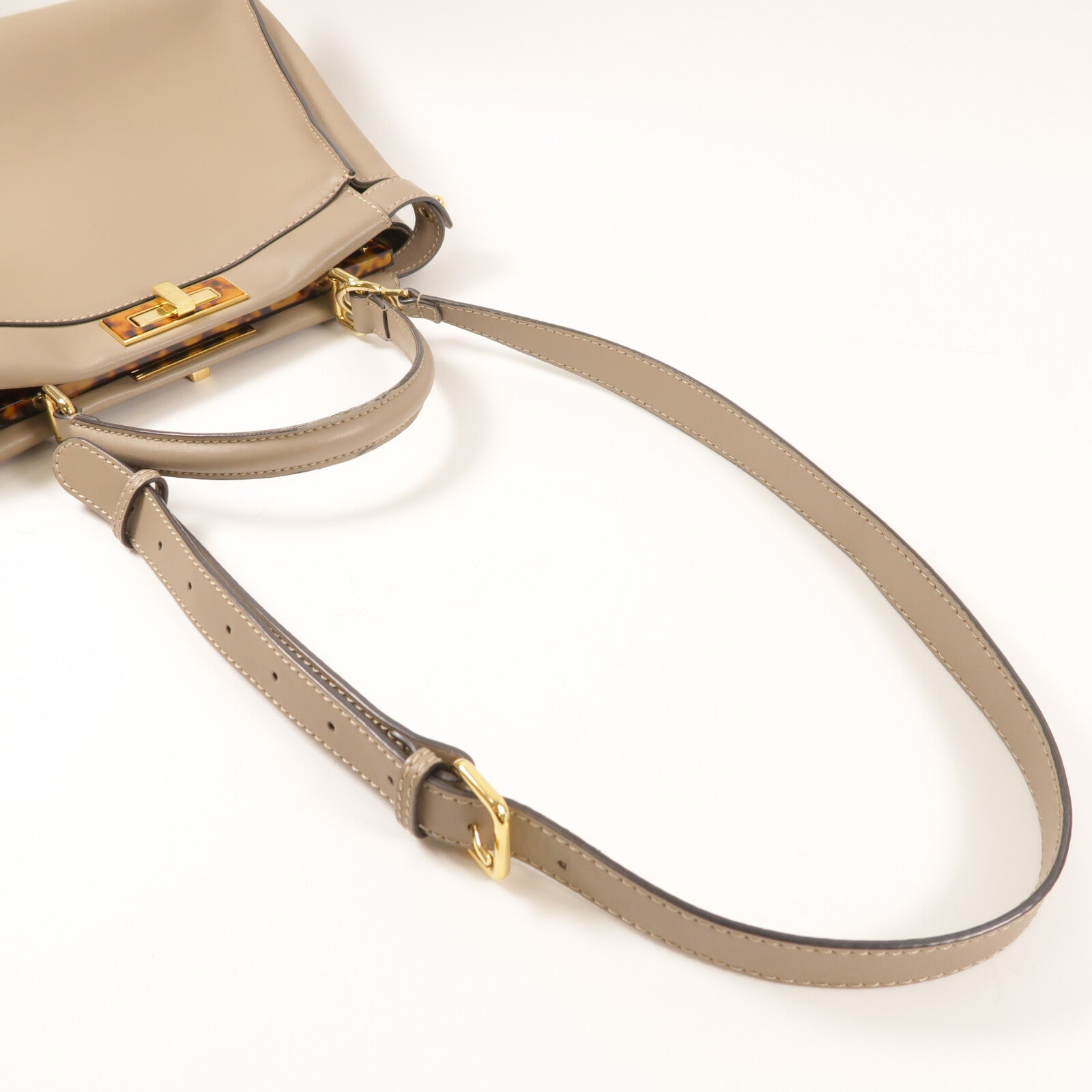 FENDI 牛皮皮革Peekaboo Medium金扣手挽肩背兩用袋