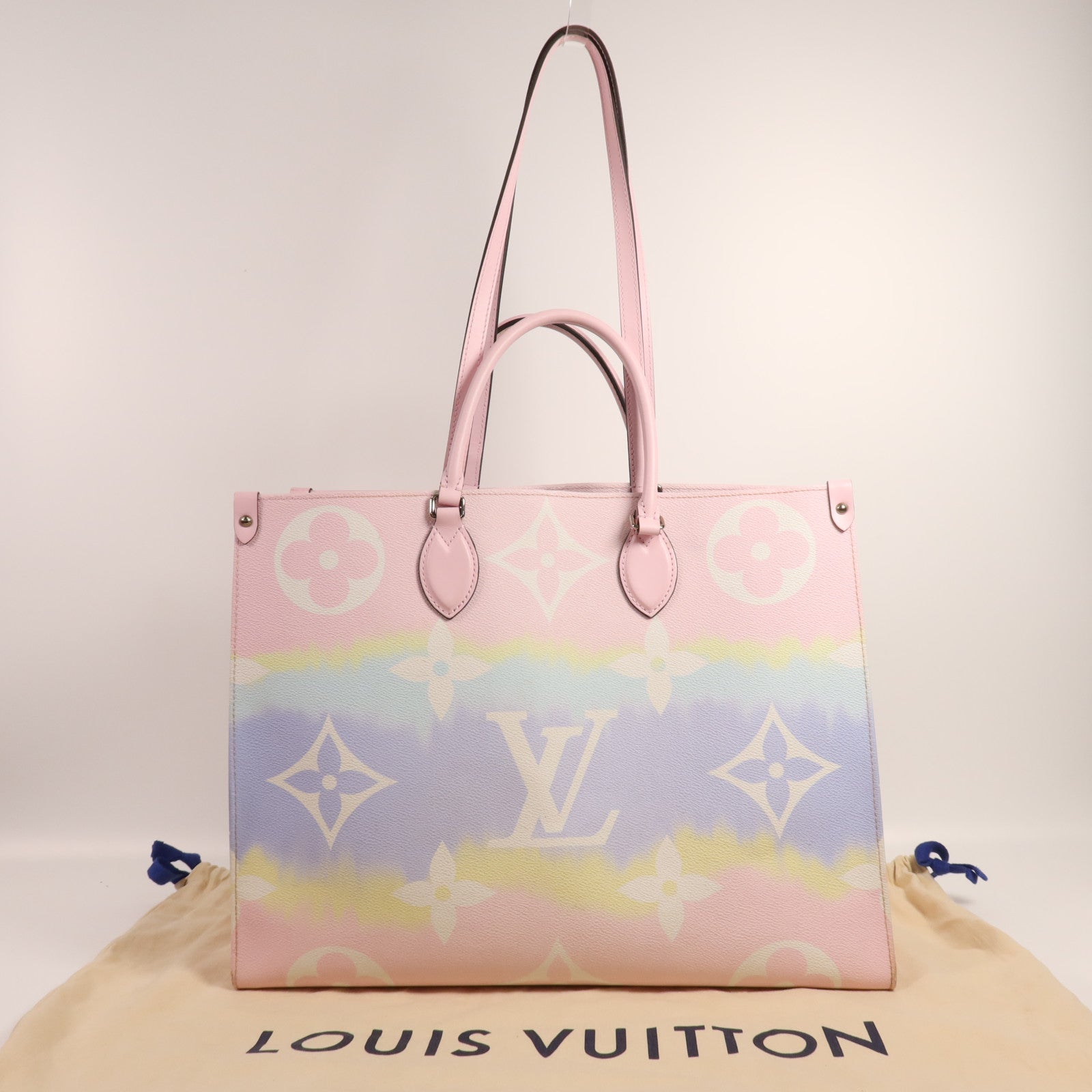 LOUIS VUITTON Monogram Giant Escale On The Go銀扣手挽肩背兩用袋