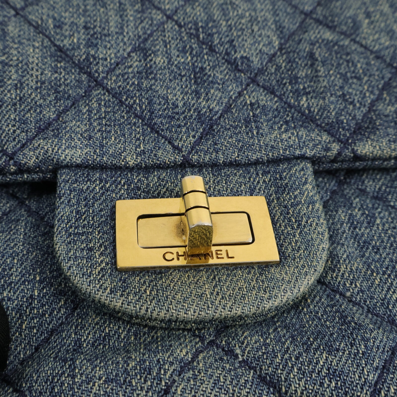 CHANEL 牛仔布2.55鏈帶肩背袋