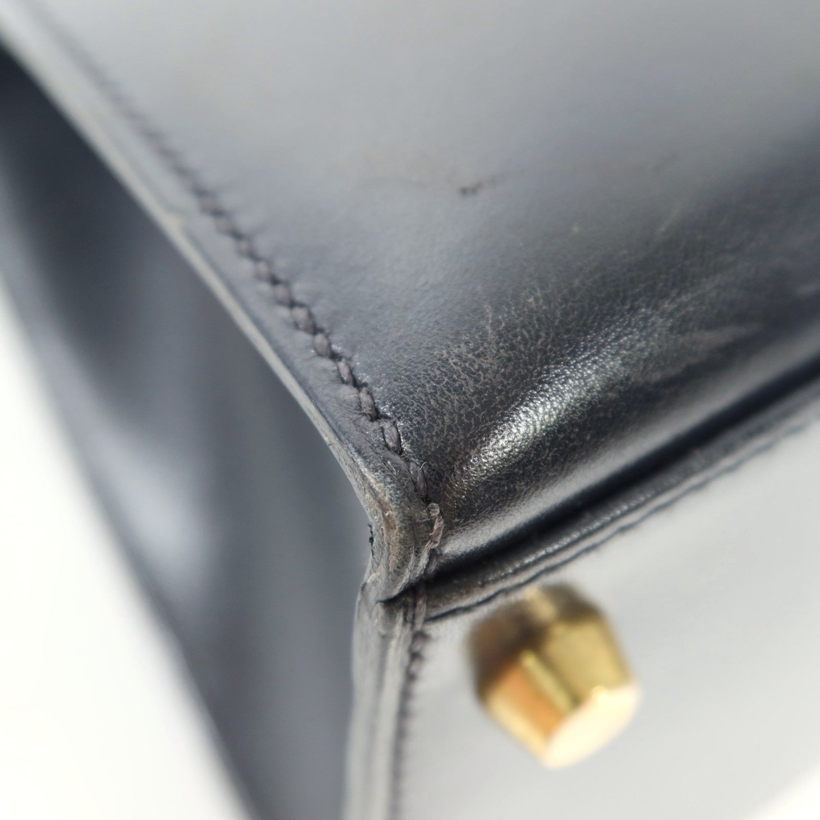 HERMES Box Calf皮革Kelly 32金扣手挽袋Noir