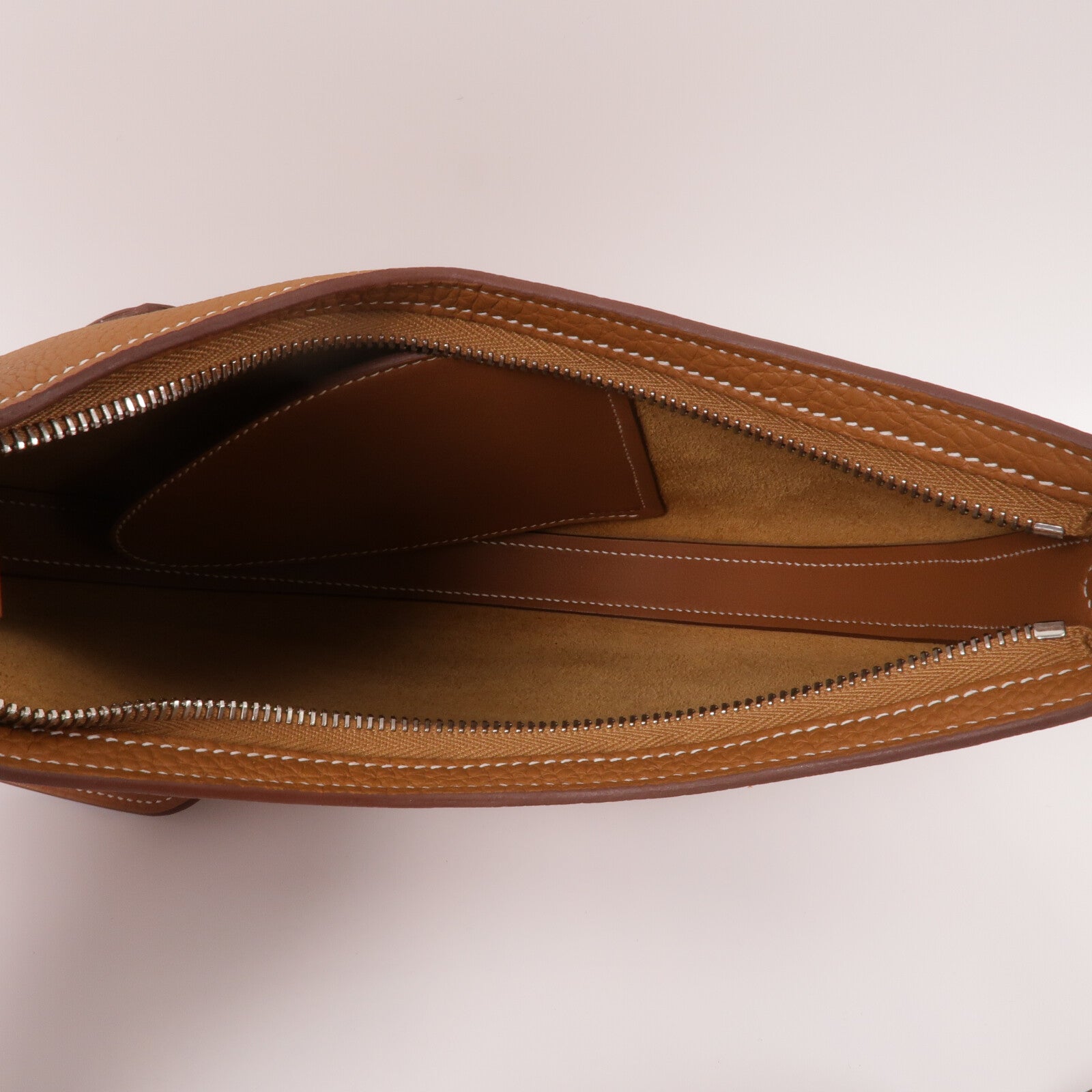 HERMES Togo皮革Arcon Slim肩背袋Gold