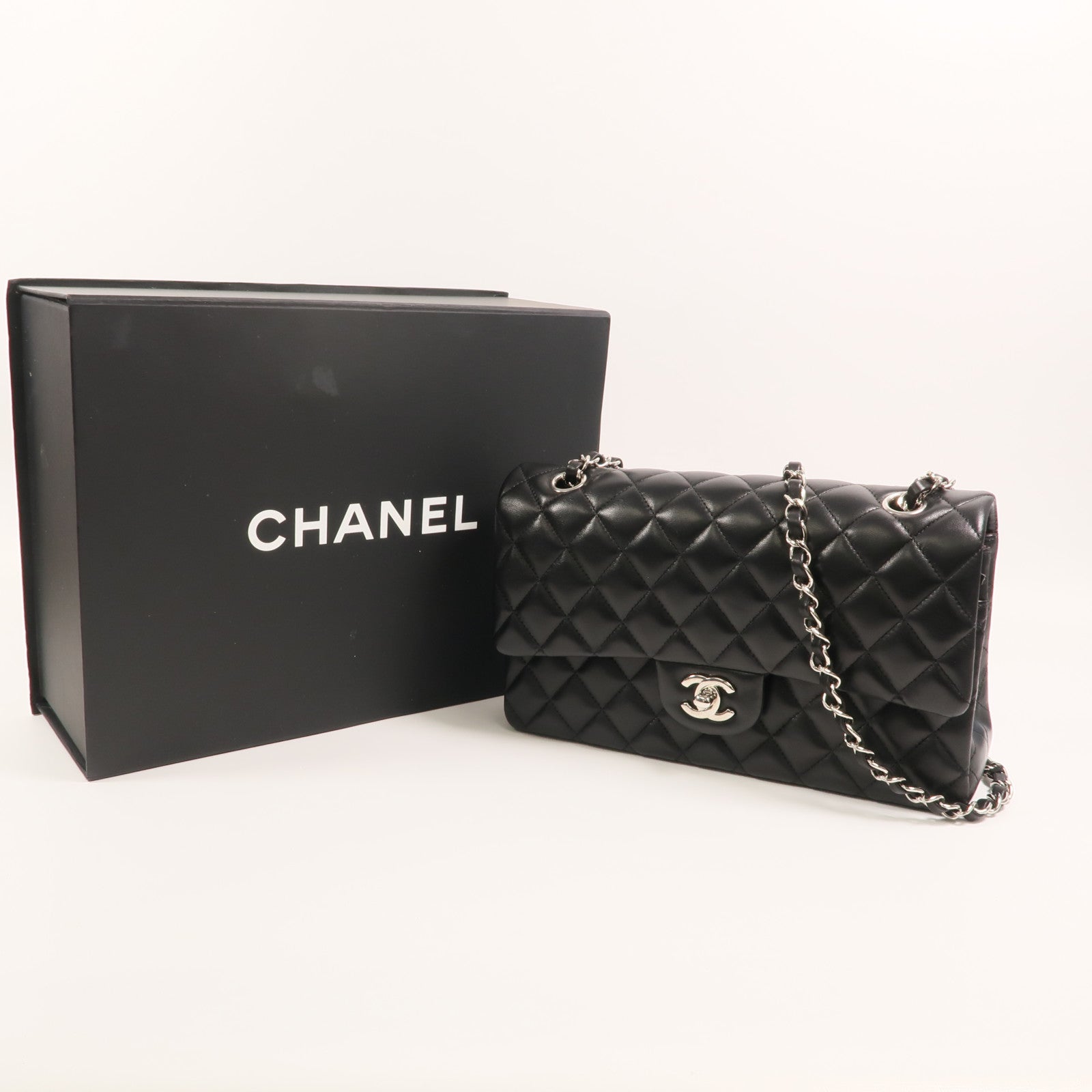 CHANEL 羊皮皮革Classic 25銀扣鏈帶肩背袋