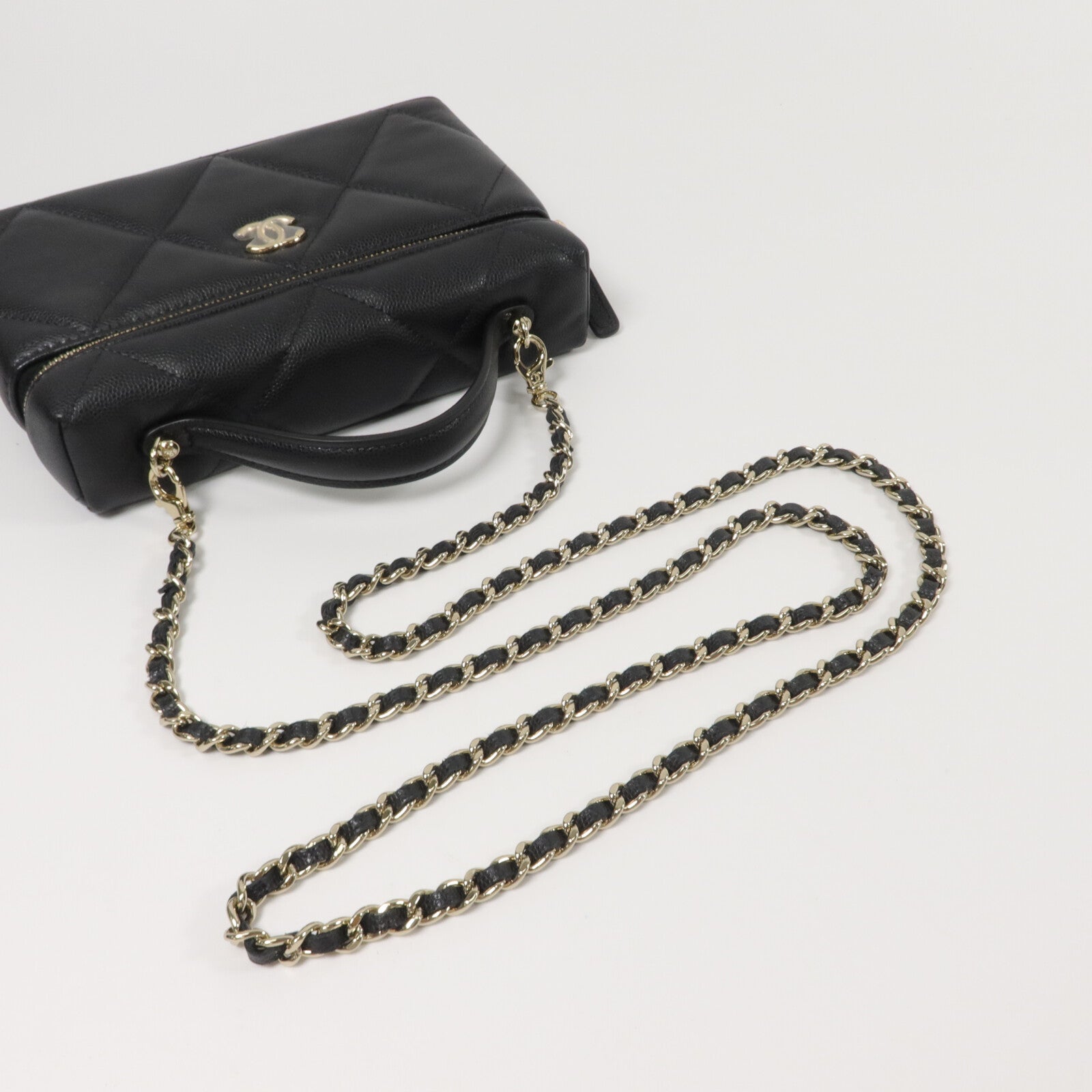 CHANEL 牛皮皮革Vanity Case鏈帶手挽肩背兩用袋