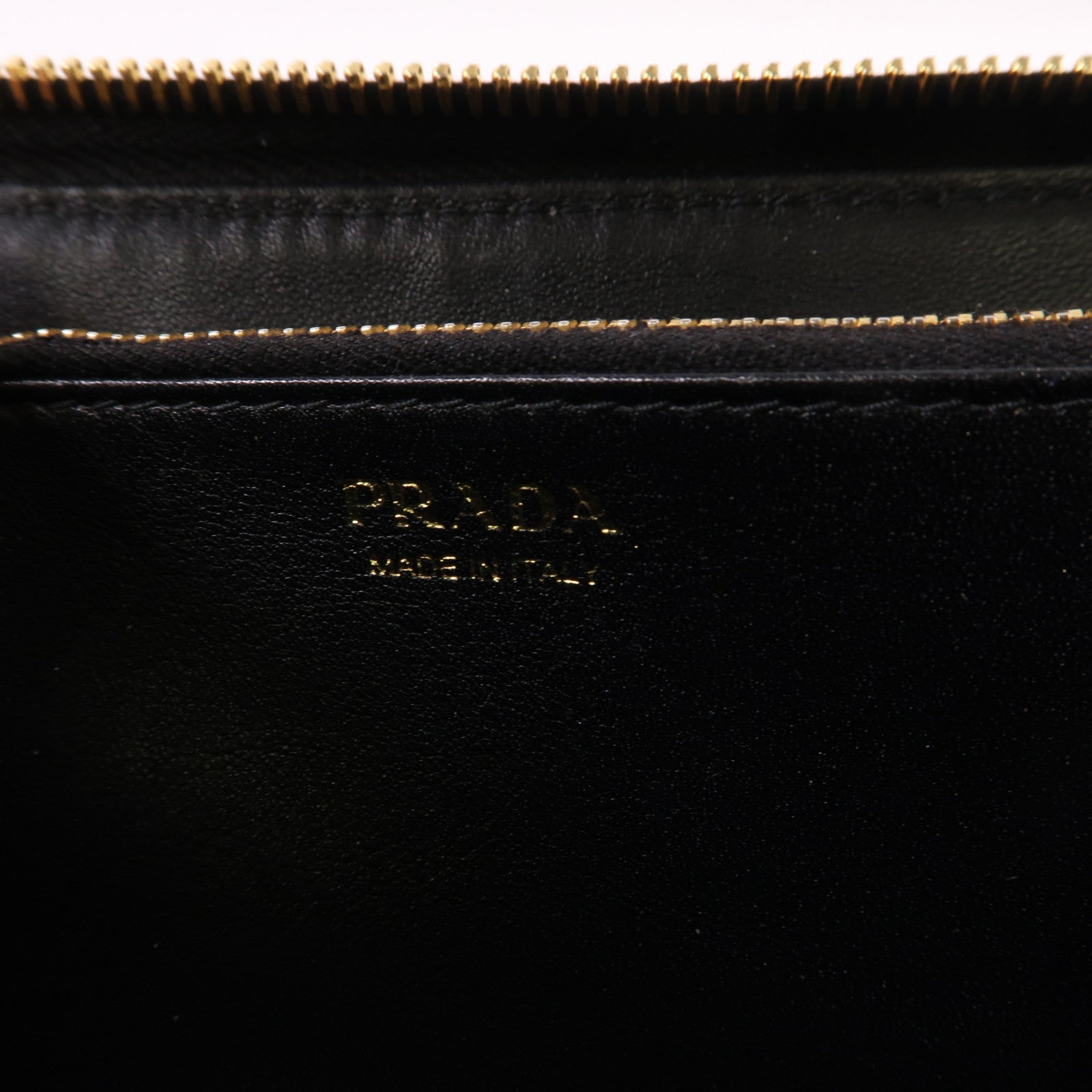 PRADA 牛皮皮革Long Wallet金扣長錢包黑色