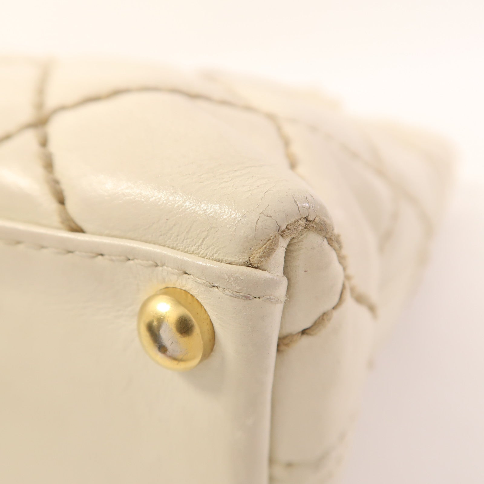 CHANEL 牛皮皮革Vintage Hand Bag金扣手挽袋