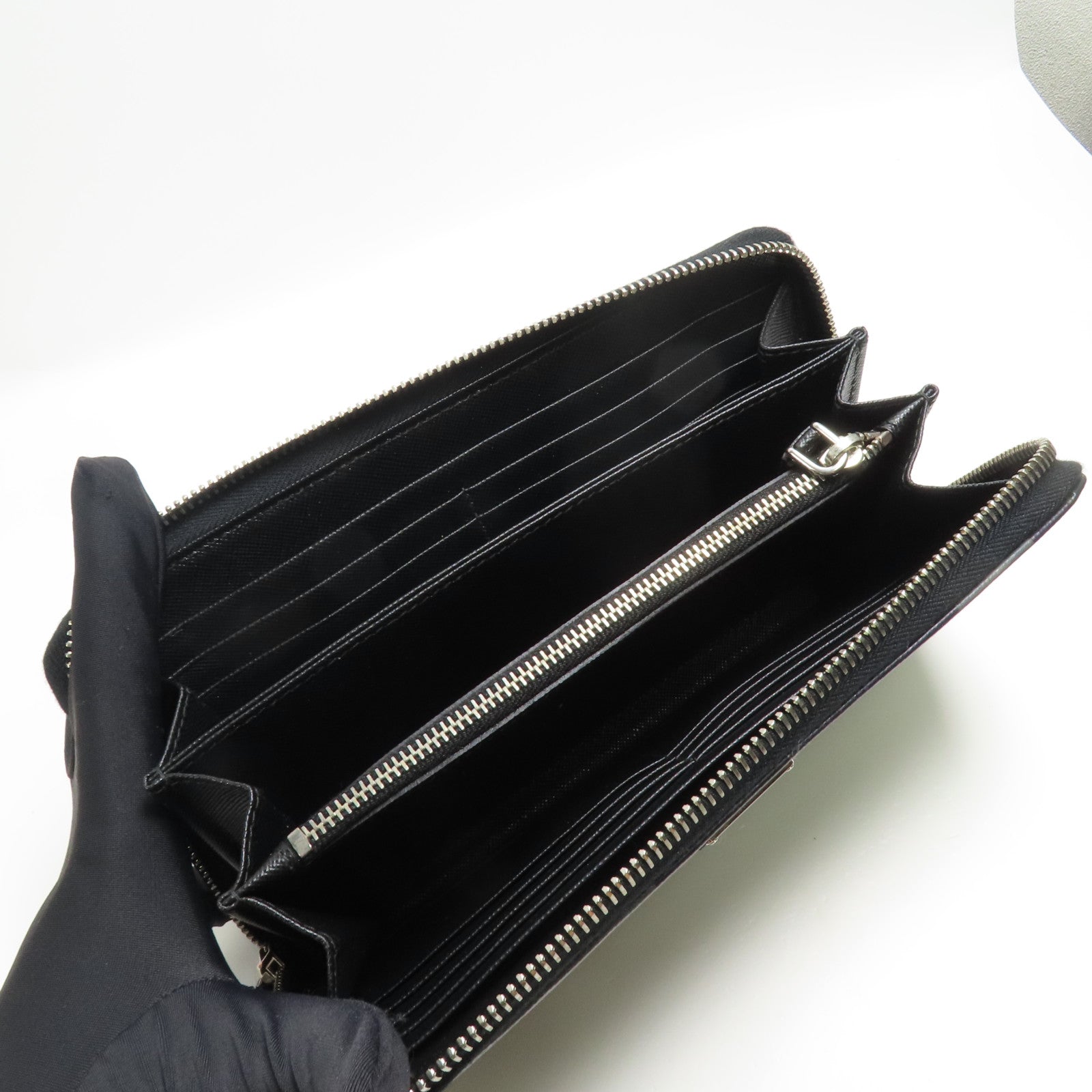 PRADA 牛皮皮革Long Wallet銀扣長錢包