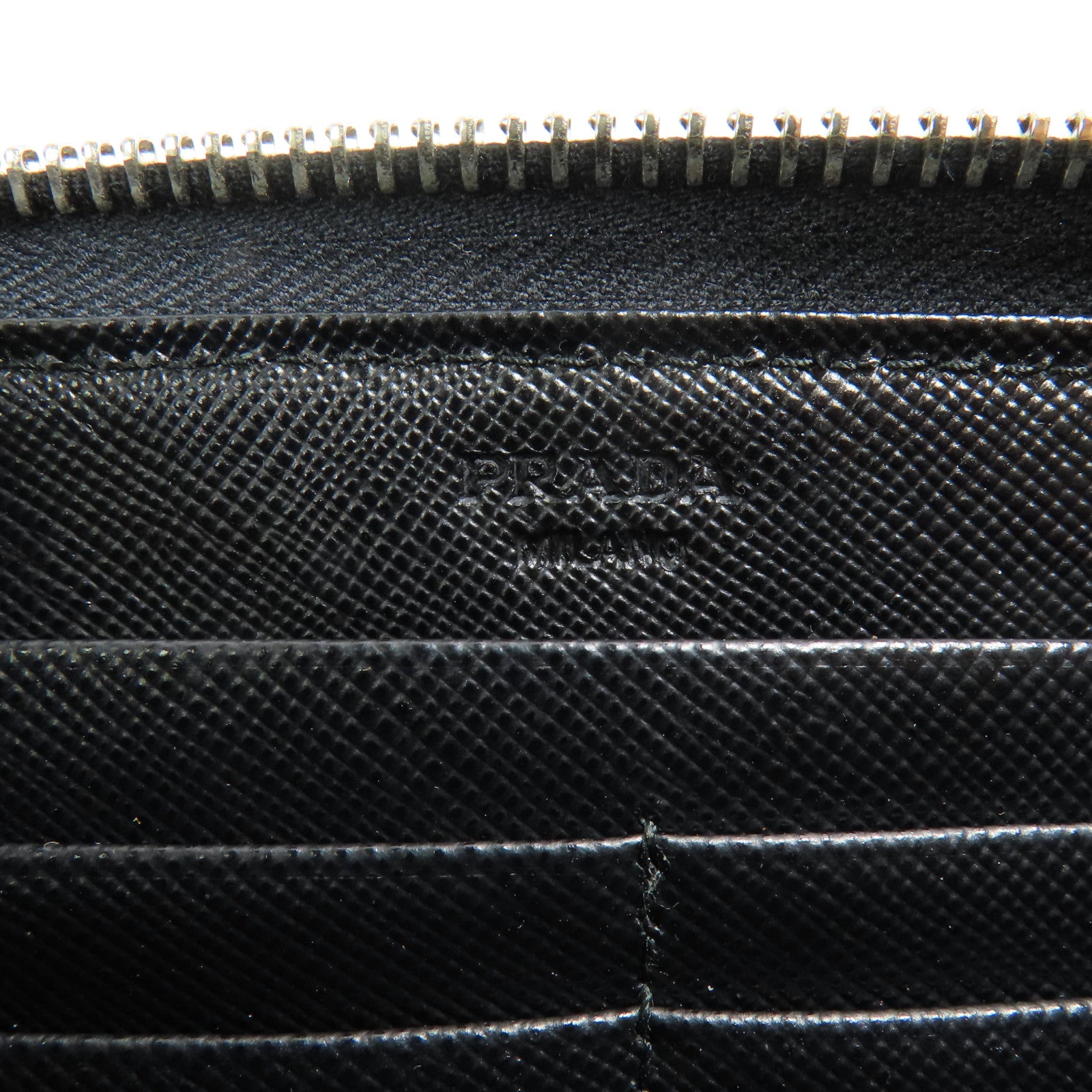 PRADA 牛皮皮革Long Wallet銀扣長錢包