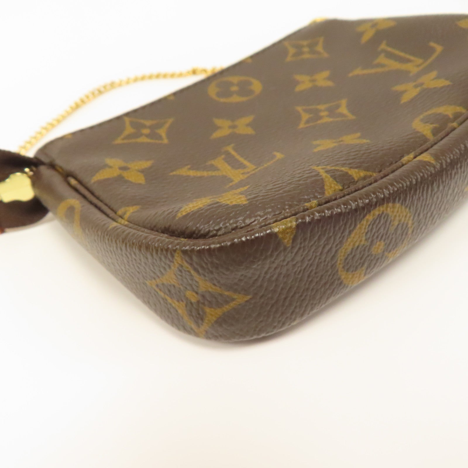 LOUIS VUITTON Monogram Mini Pouchette Accessoires金扣手挽袋啡色