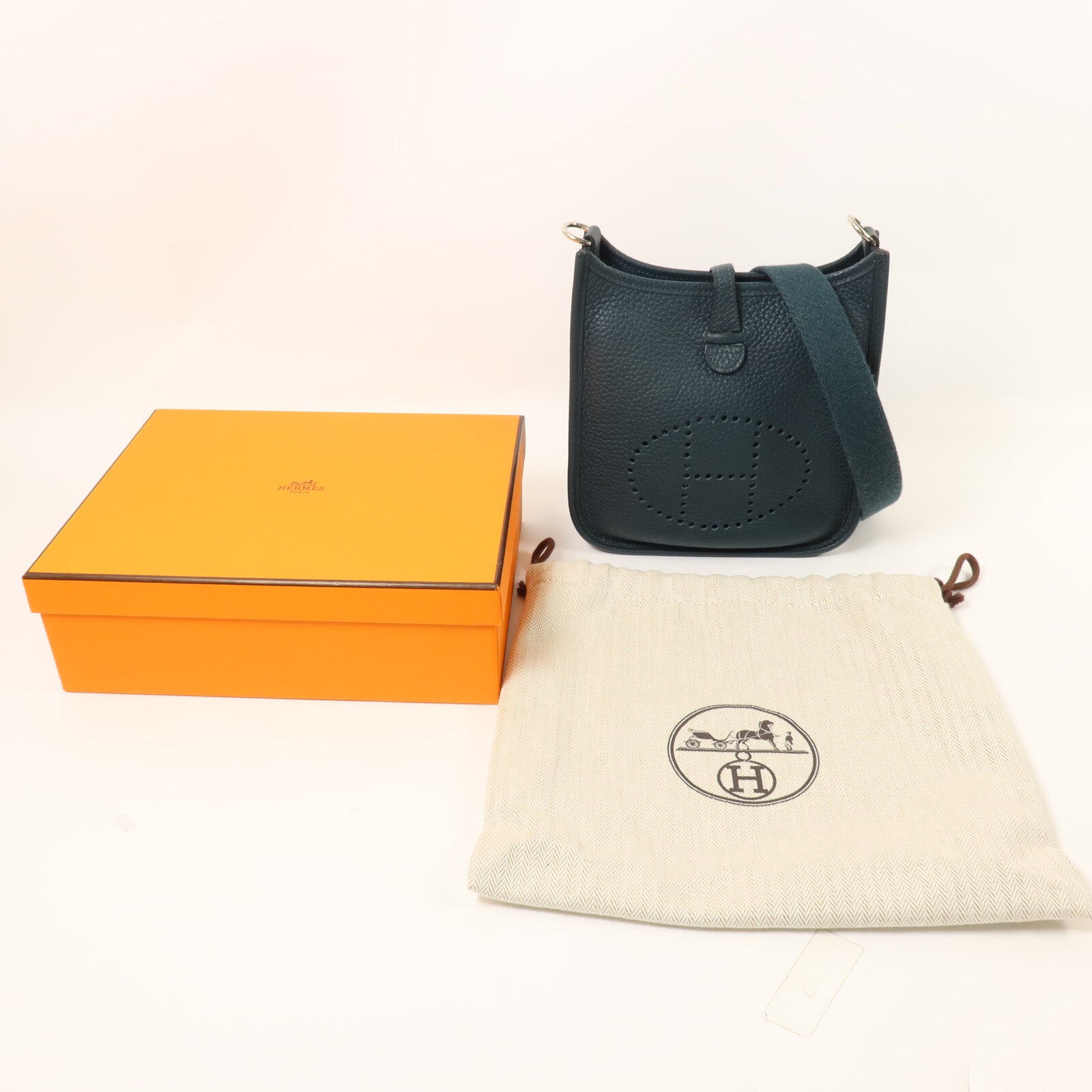 HERMES Clemence皮革Evelyne TPM肩背袋Vert Cypress