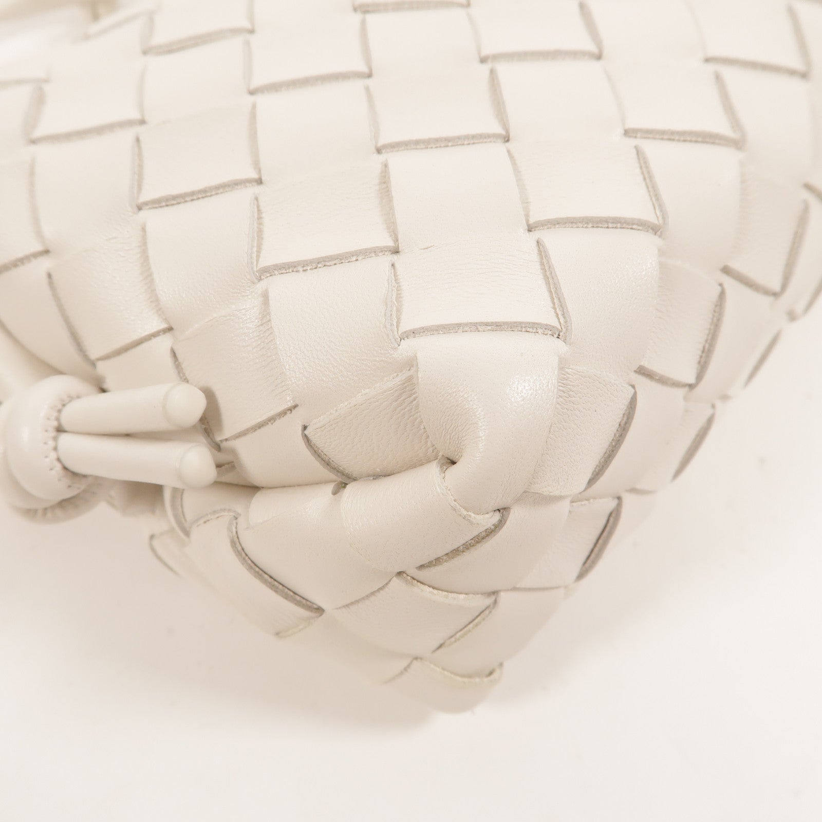 BOTTEGA VENETA 羊皮皮革Mini Loop肩背袋