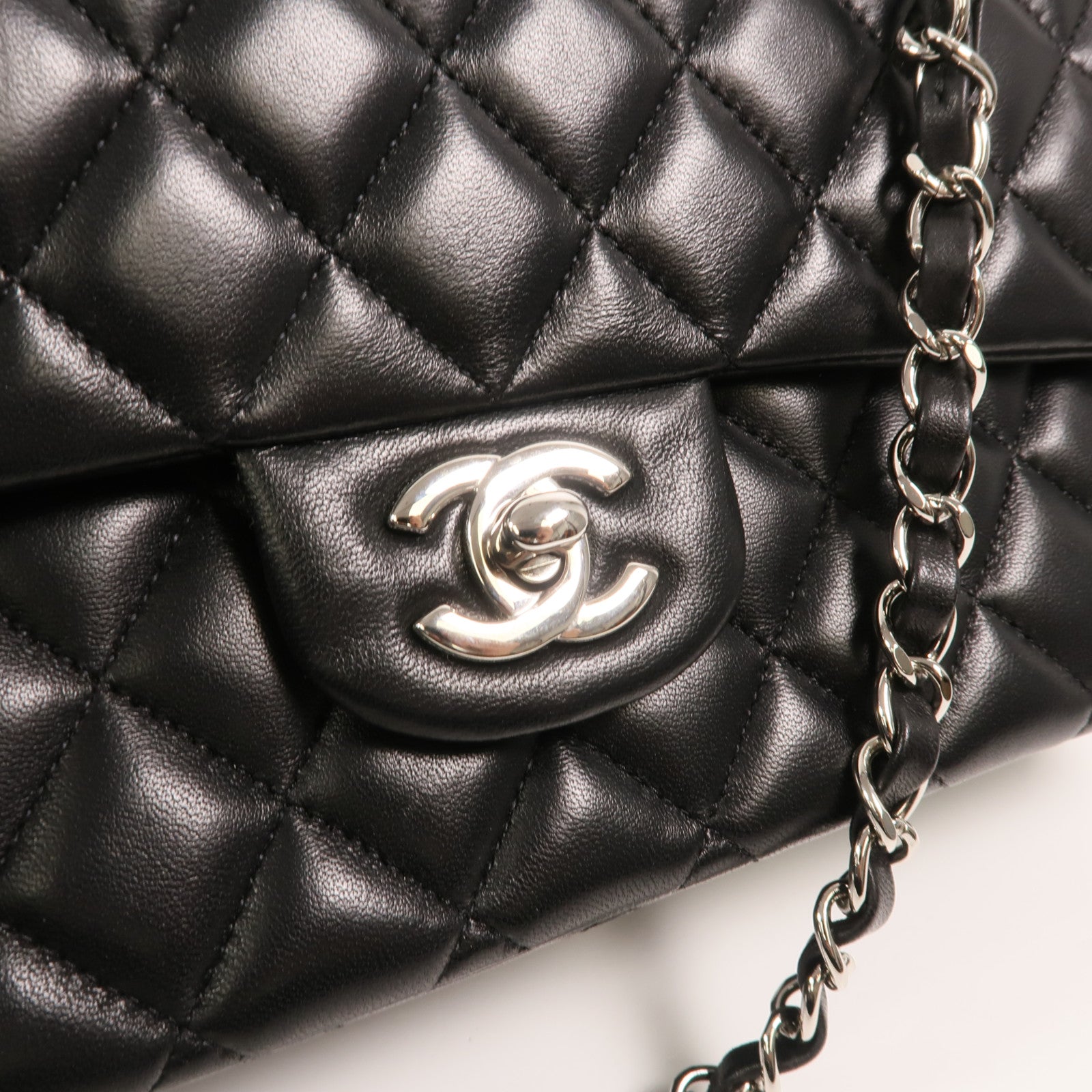 CHANEL 羊皮皮革Classic 25銀扣鏈帶肩背袋
