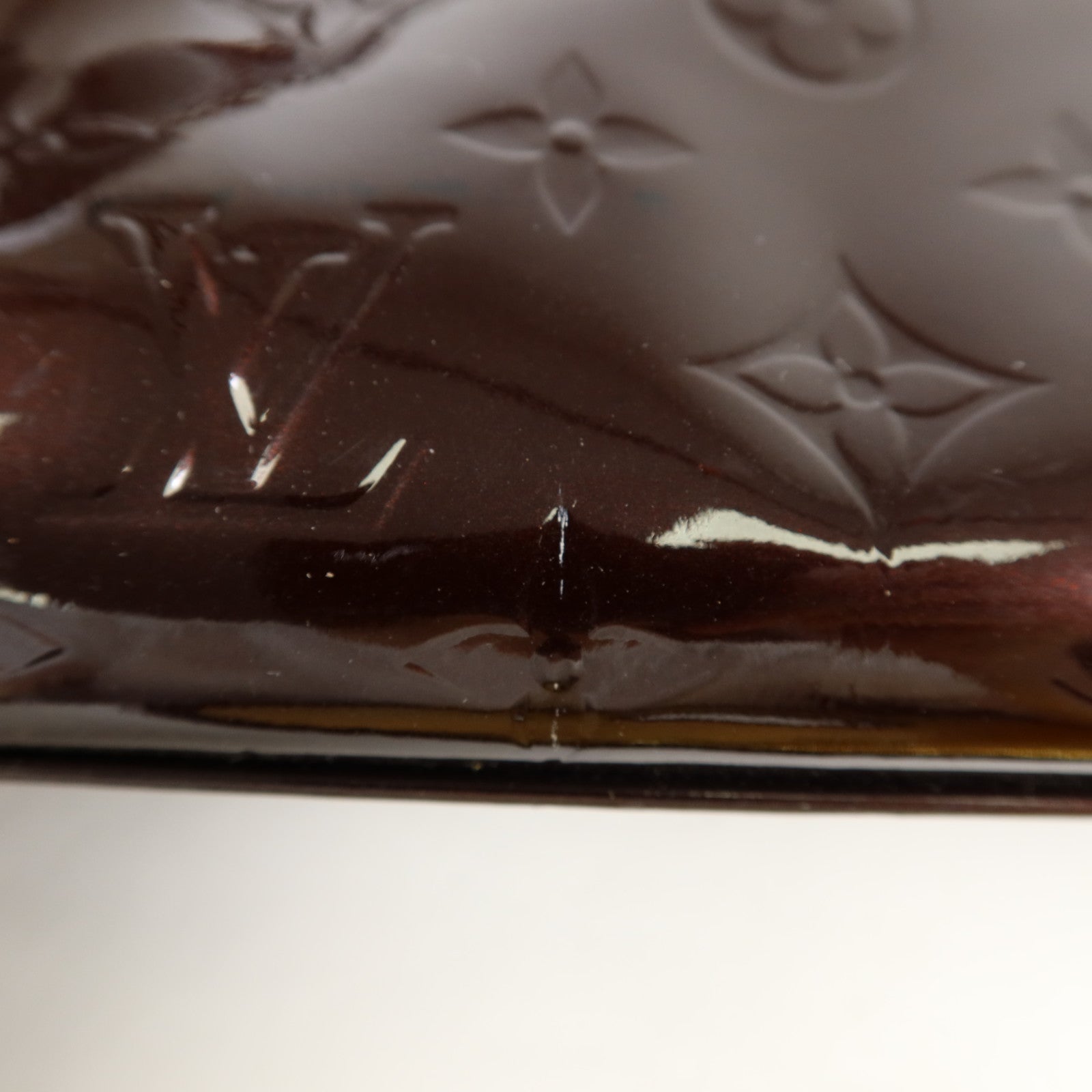 LOUIS VUITTON Vernis Brea MM金扣手挽肩背兩用袋Rouge Fauviste